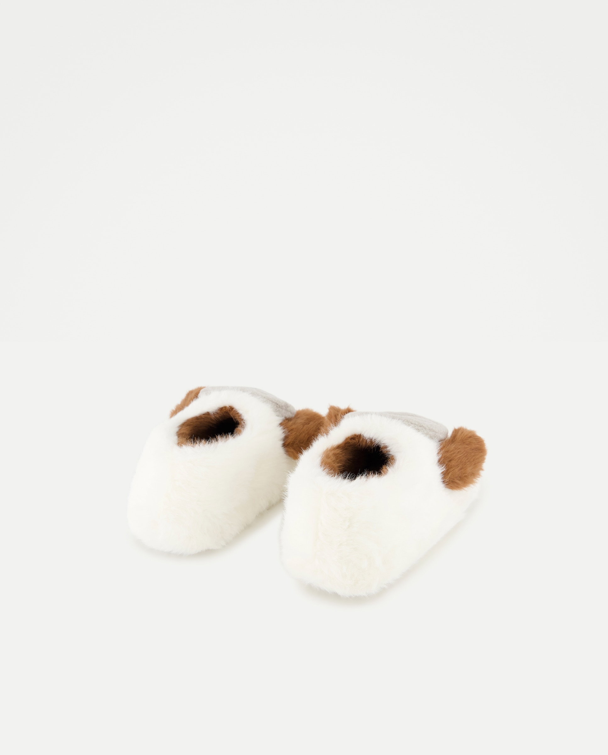 Pantufas com Pelo 120 Cru-3