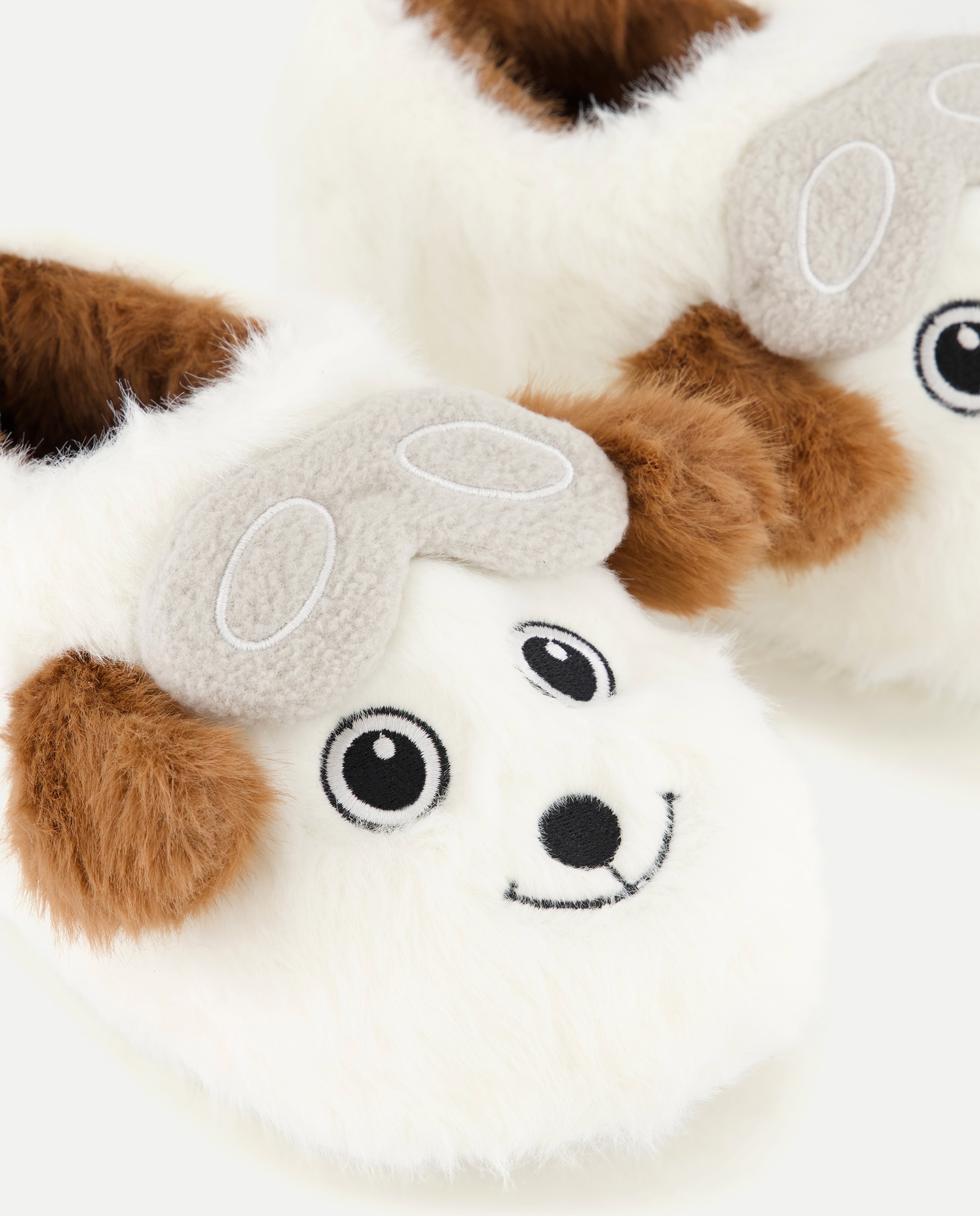 Pantufas com Pelo 120 Cru-5