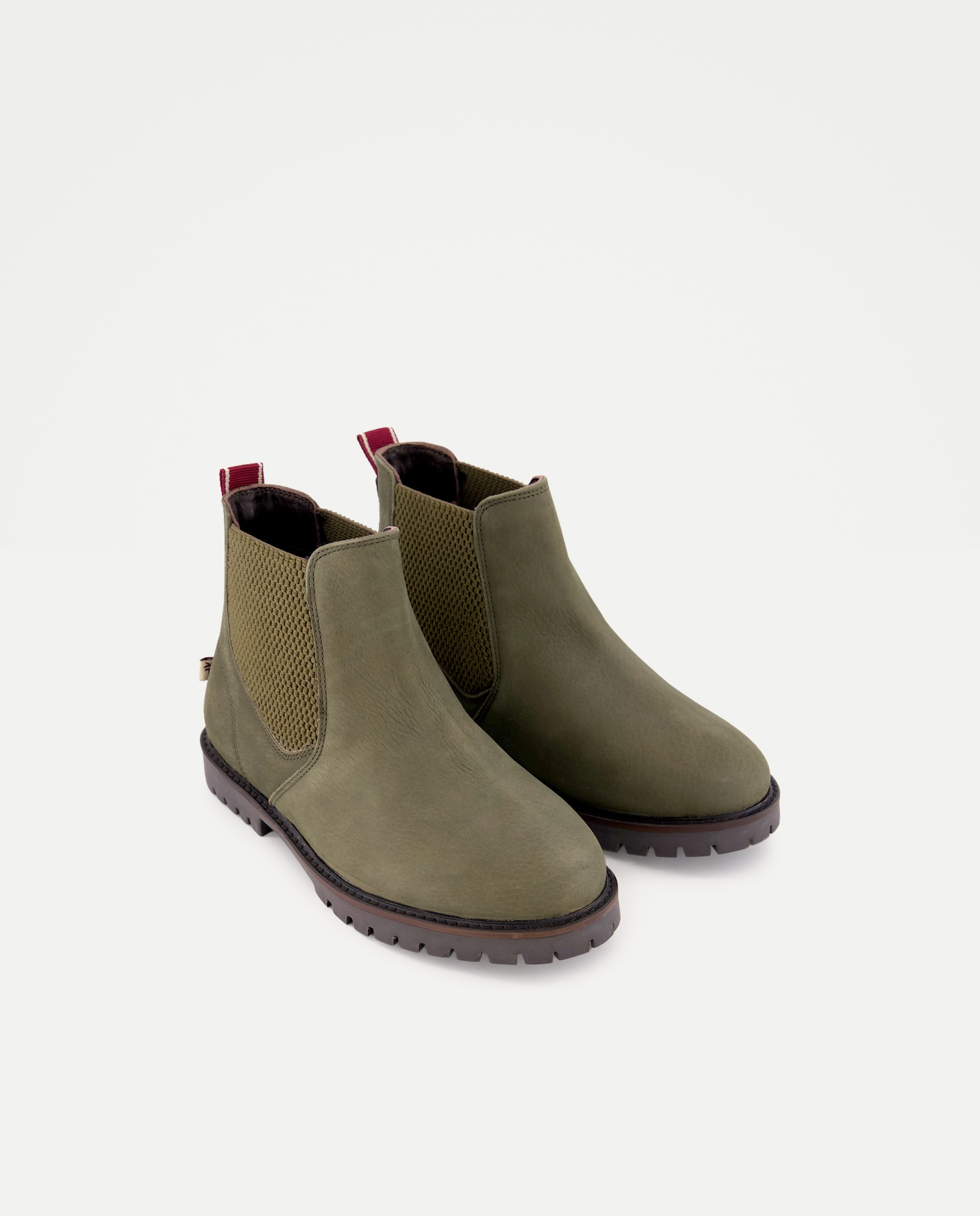 Botins Chelsea em Nobuck com Sola Track 520 Caqui-2