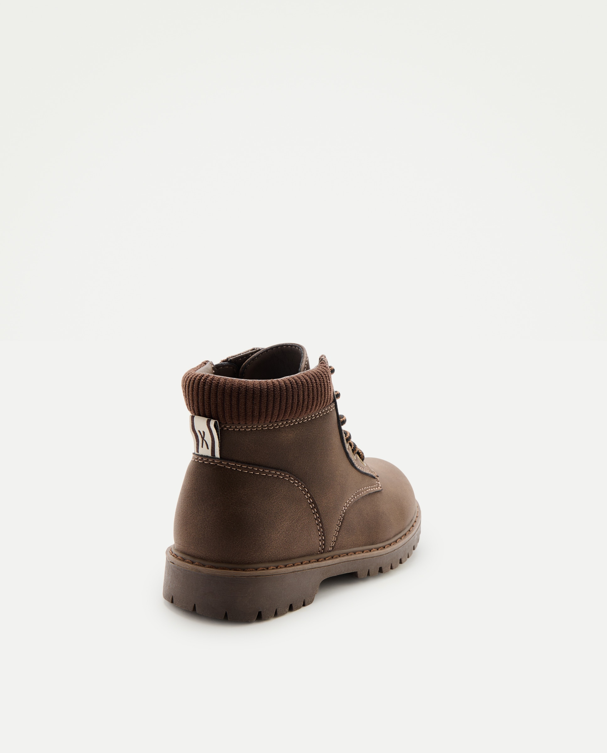 Botas Tipo Montanha com Fecho de Atacadores Castanho-3