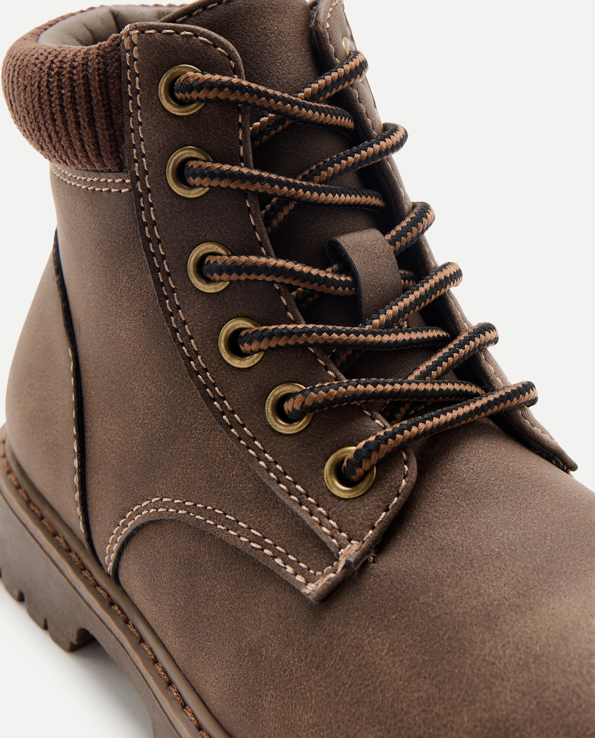 Botas Tipo Montanha com Fecho de Atacadores Castanho-5