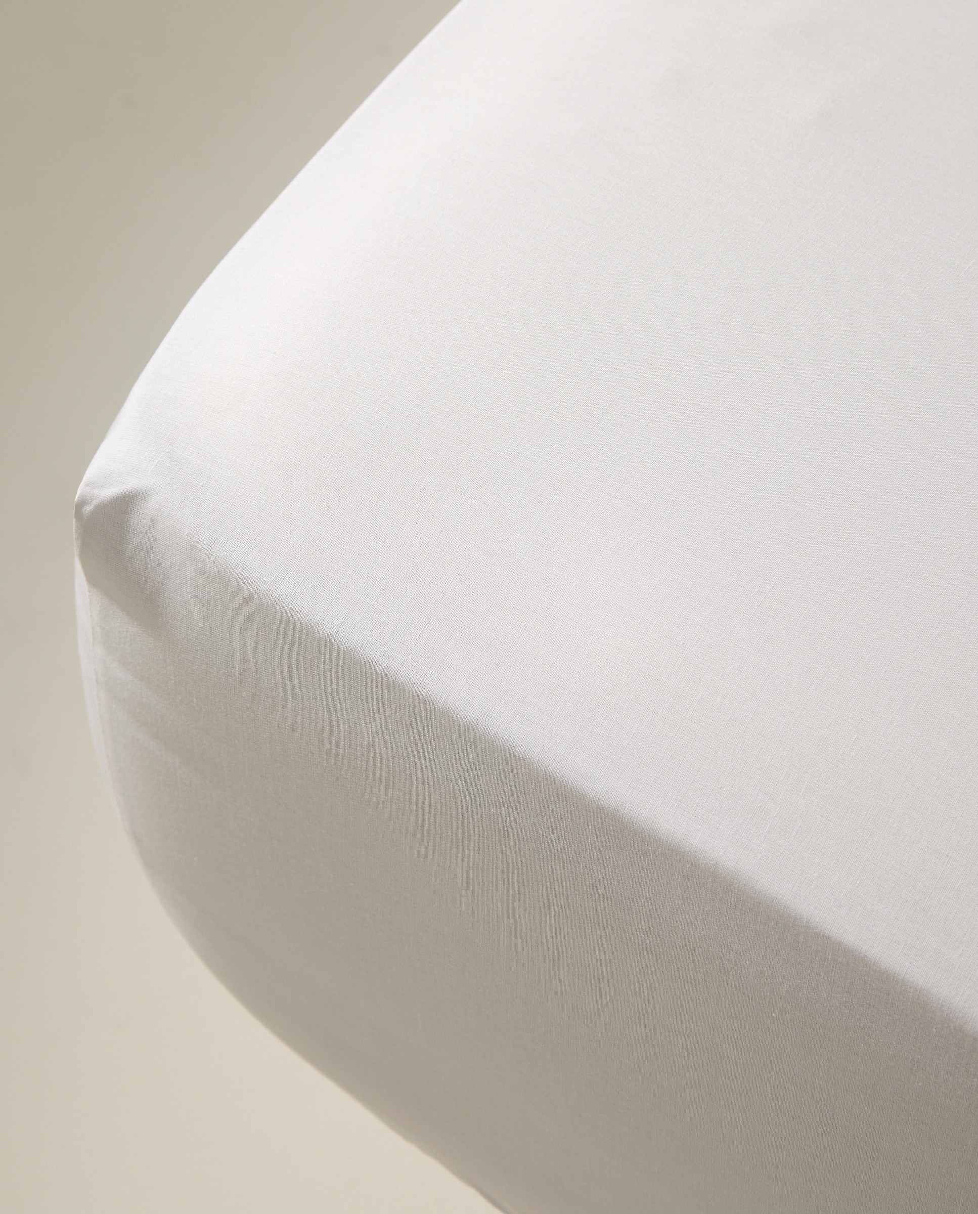 Sábana bajera lisa ajustable polycotton gris claro Gris claro-2