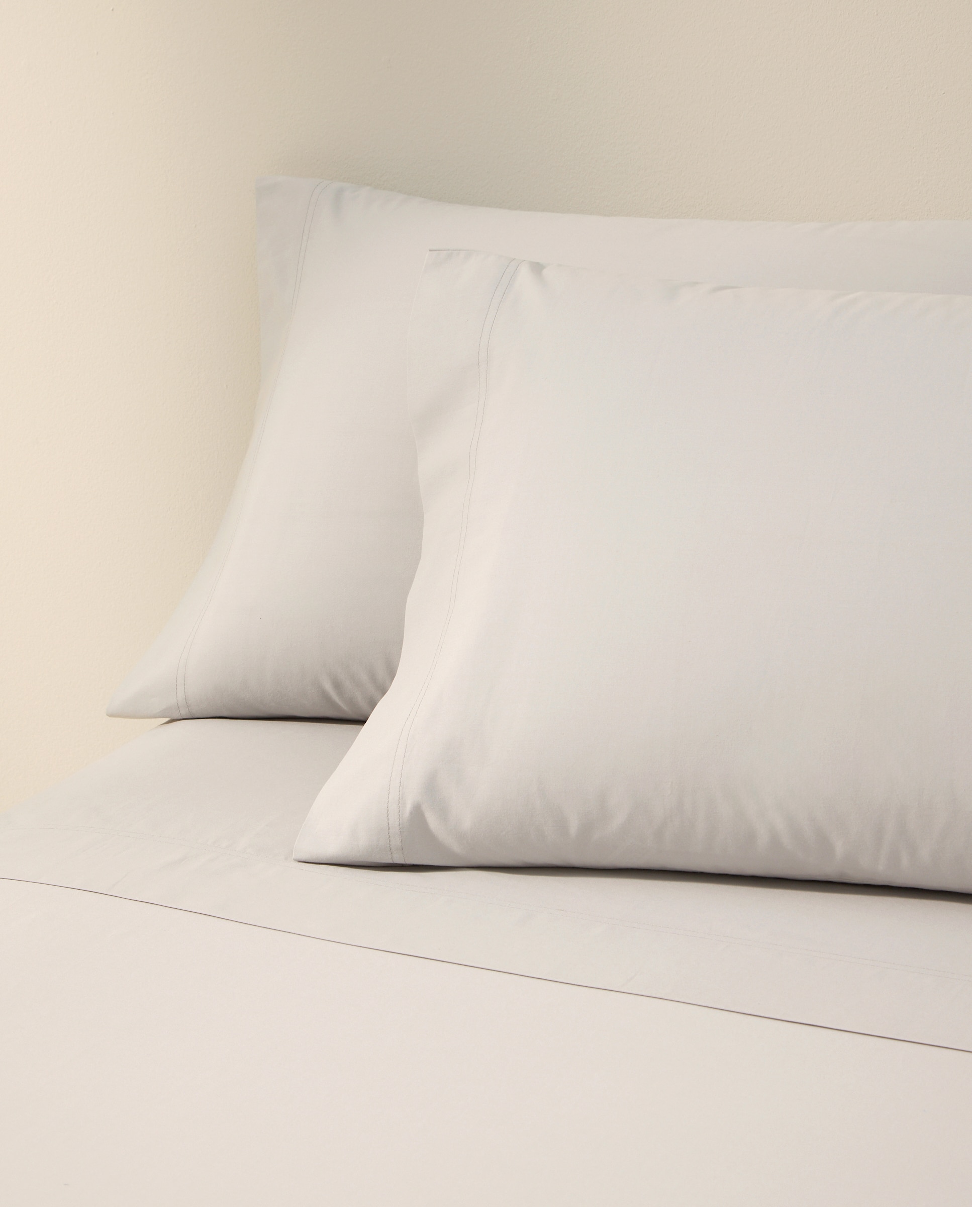 Imagen 0 de Juego de 2 fundas de almohada algodón beige