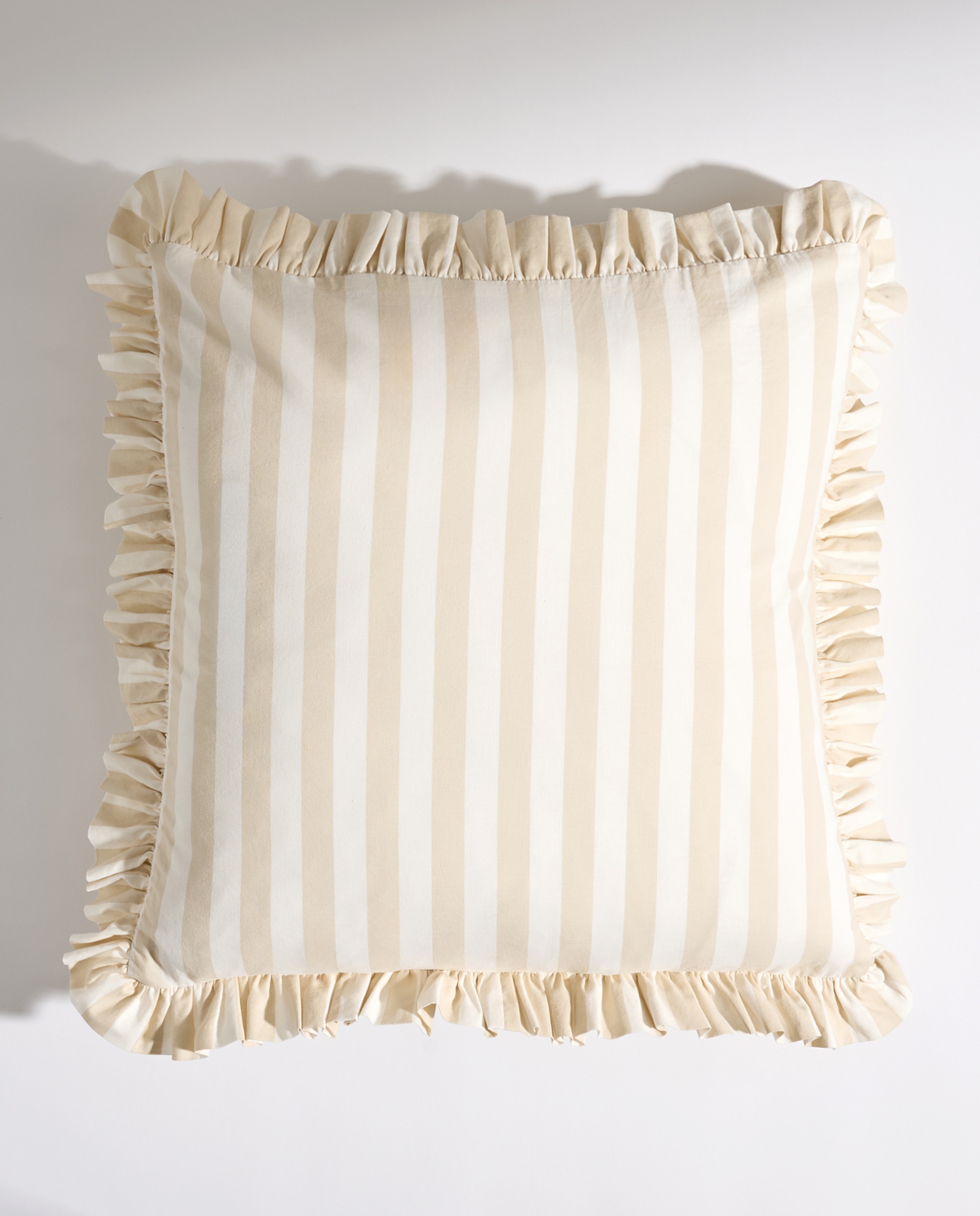 Funda de cuadrante rayas con volante beige Beige-2