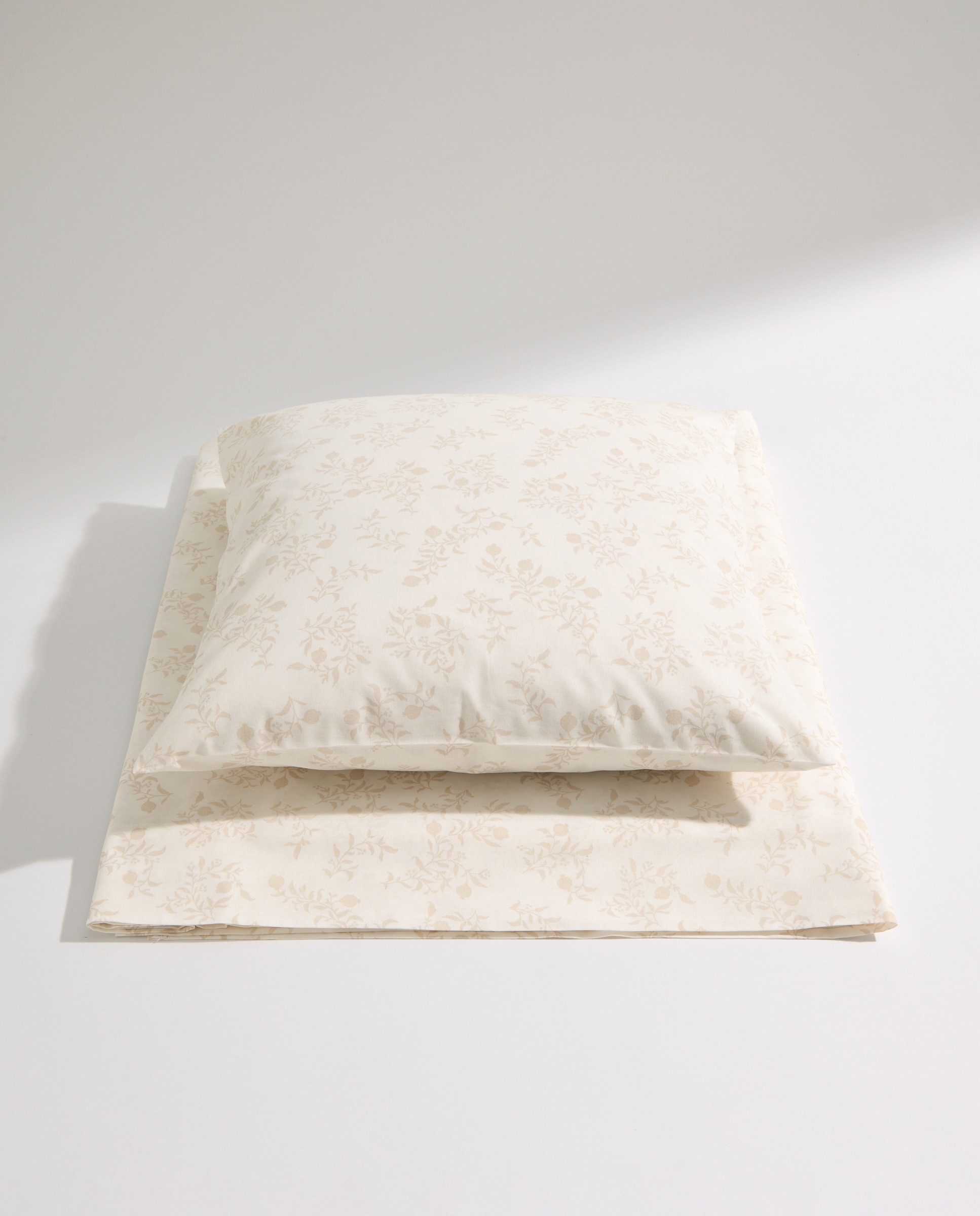 Juego de sábanas flores beige Beige-3