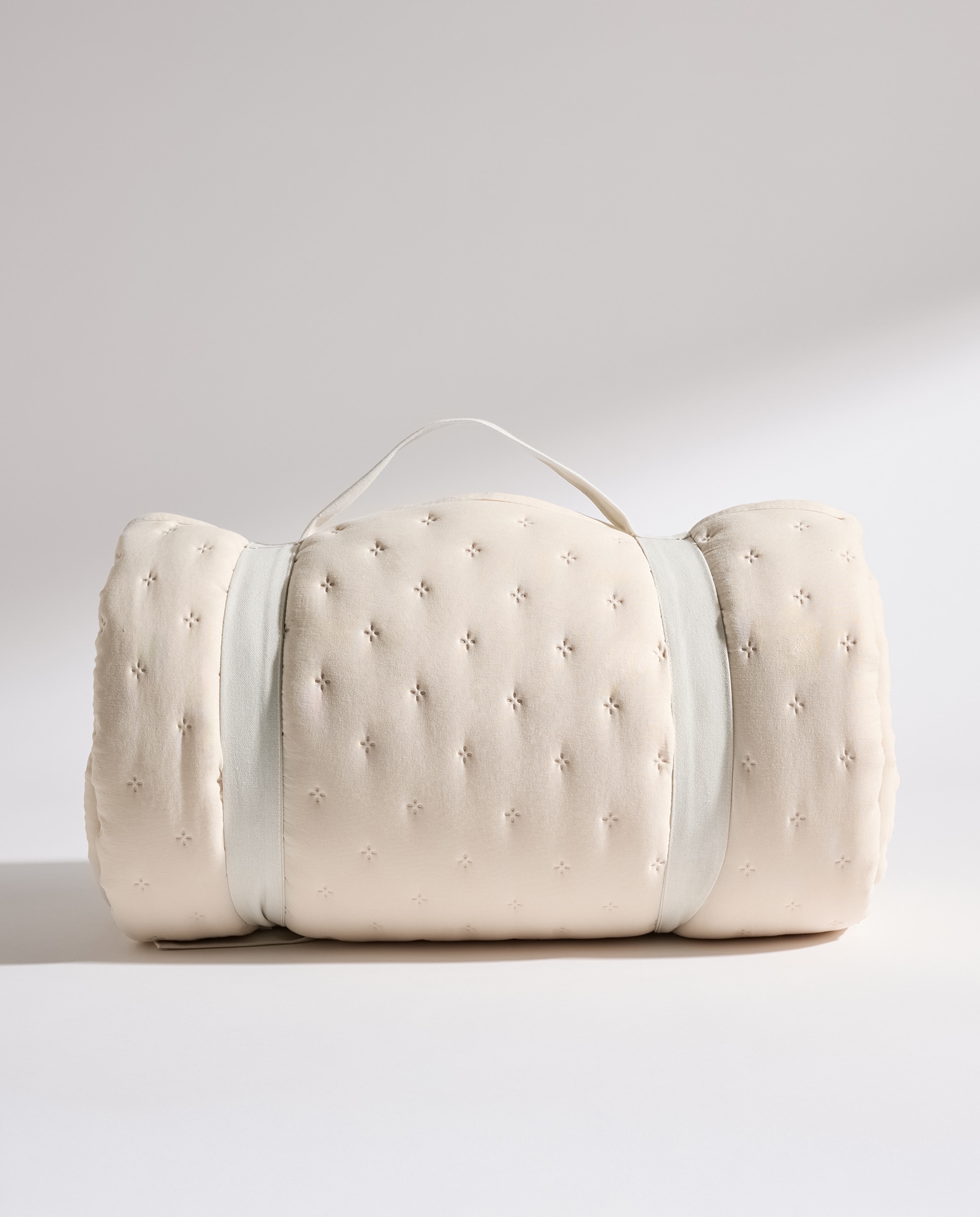 Edredón liso beige Beige-5