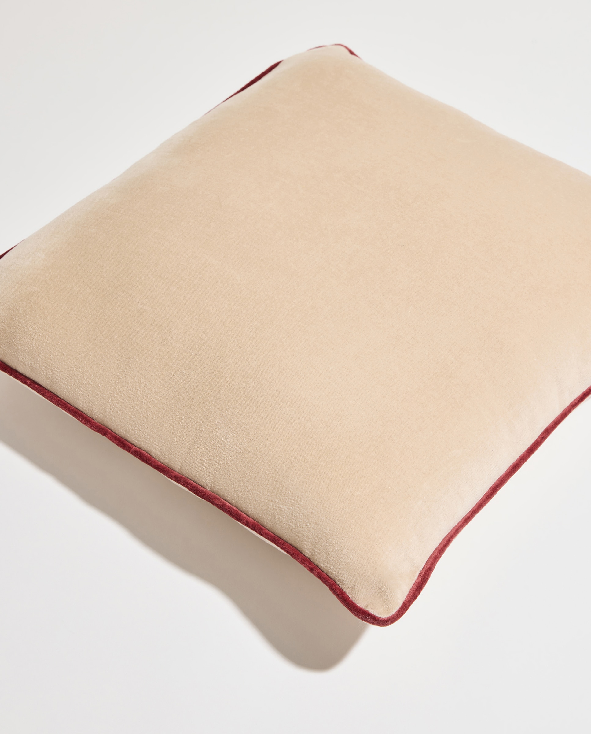 Imagen 0 de Cojín decorativo terciopelo beige