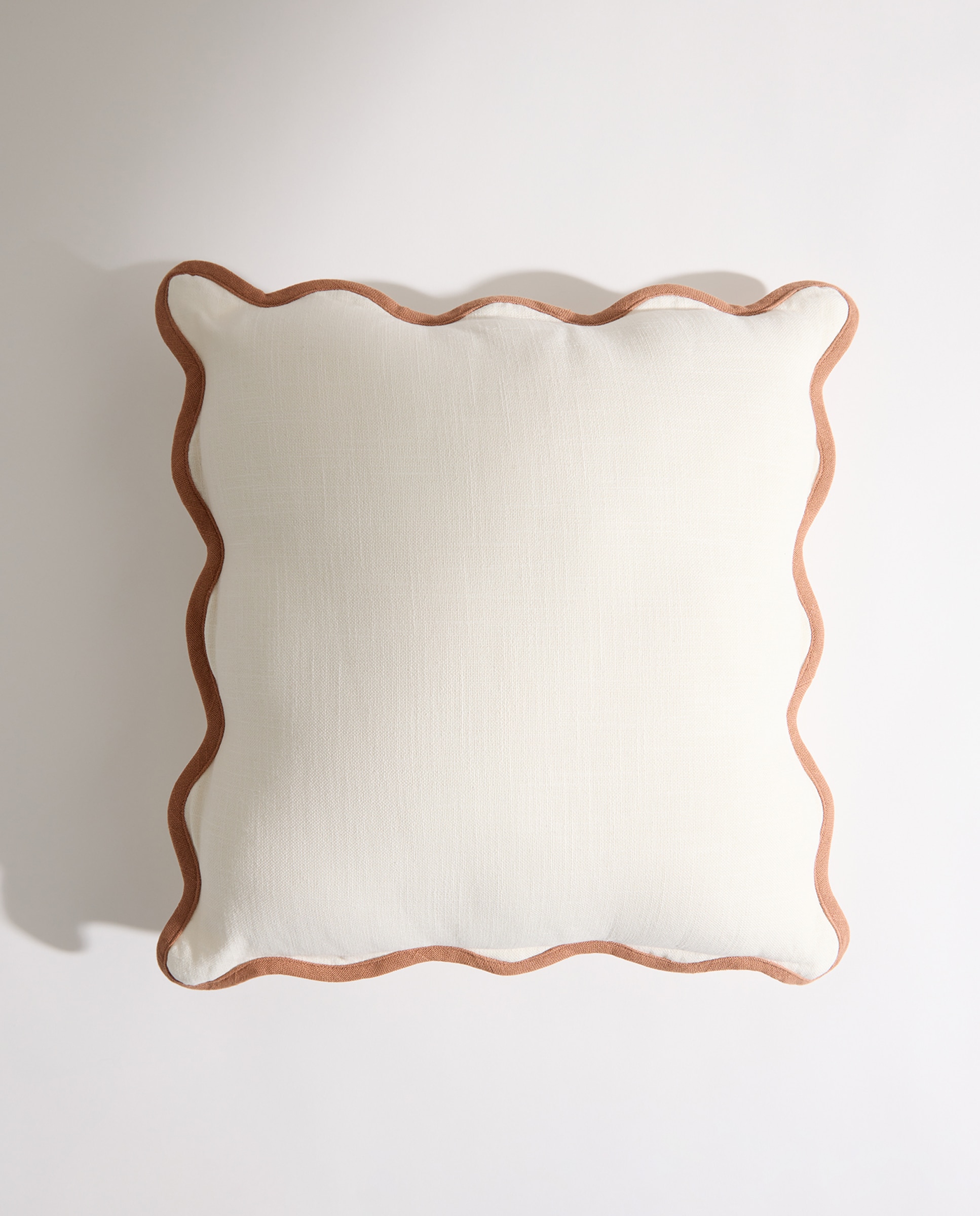 Cojín decorativo liso ondas terracota Terracota-2