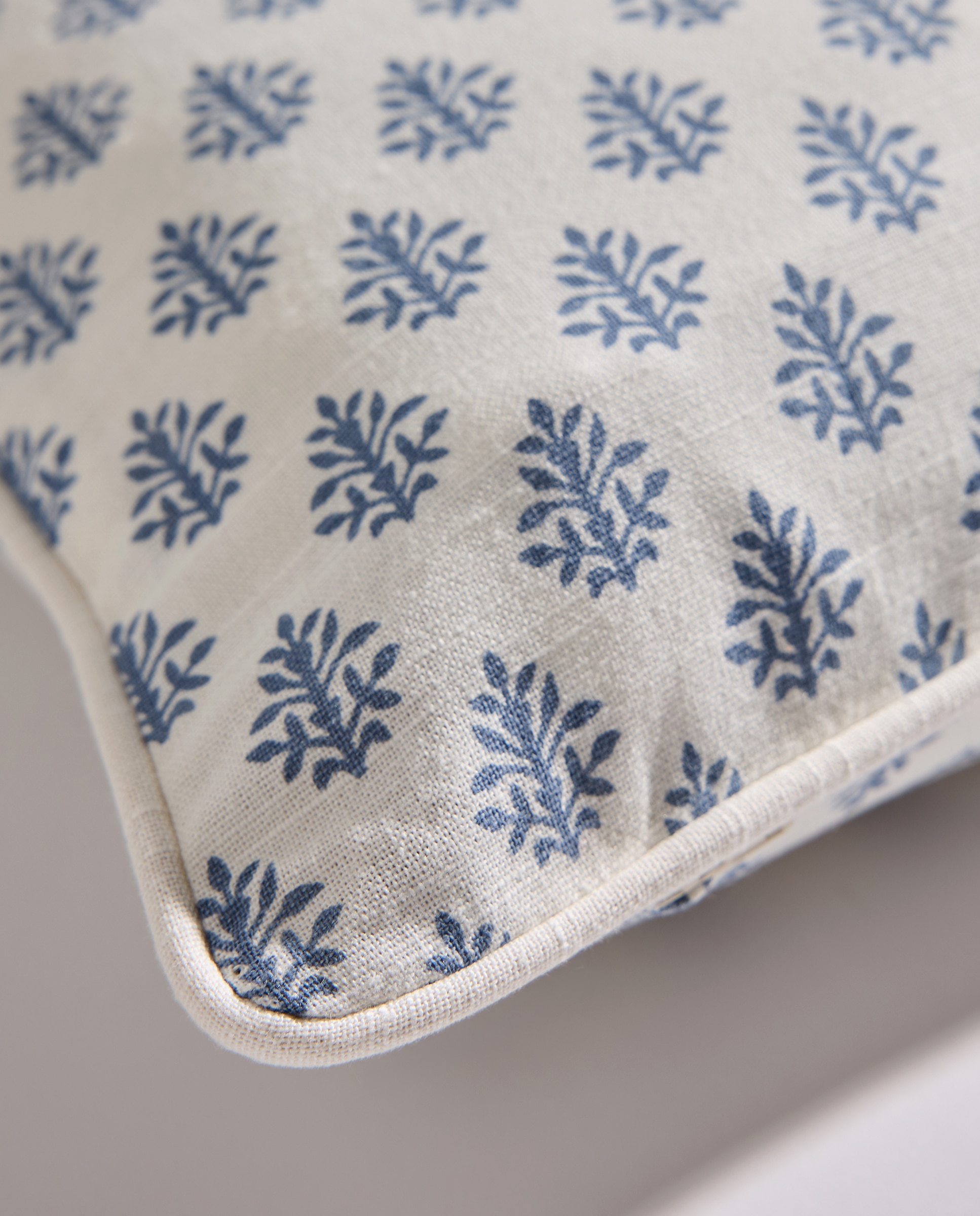Cojín decorativo sello azul Azul-3