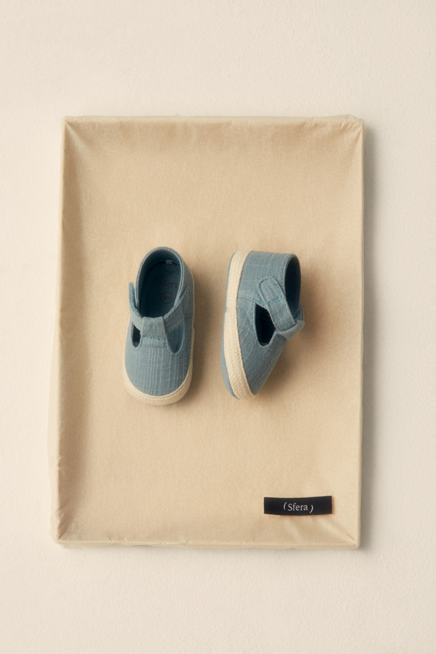 Sapatilhas em Tecido Liso Azul-1