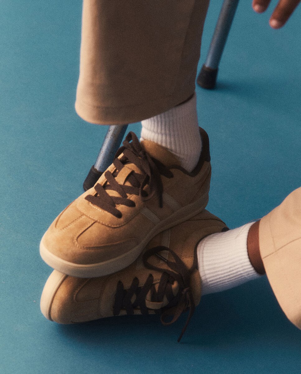 Imagen 0 de Zapatilla vintage nobuck Beige