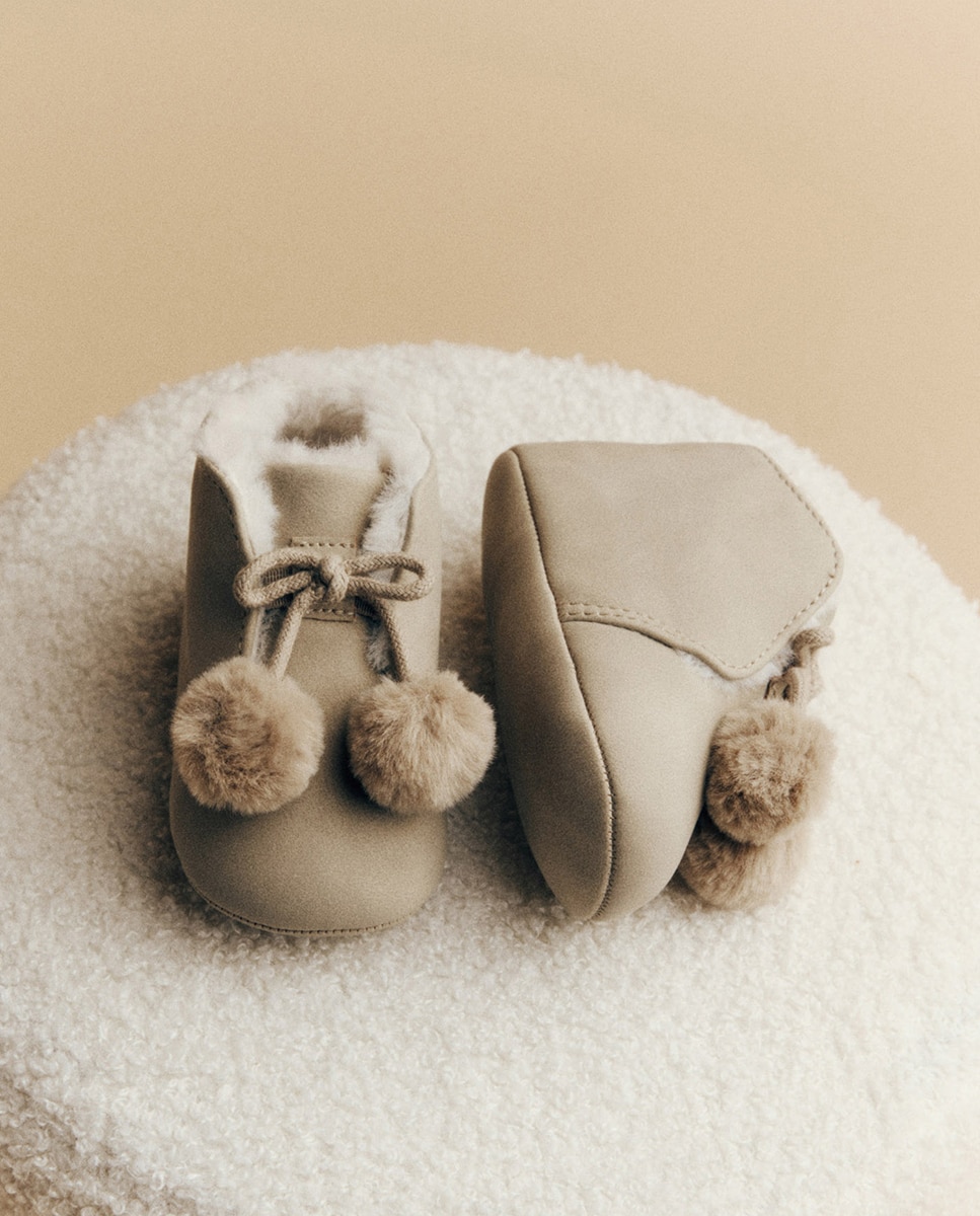 Imagen 1 de Peuco botita pompones Beige