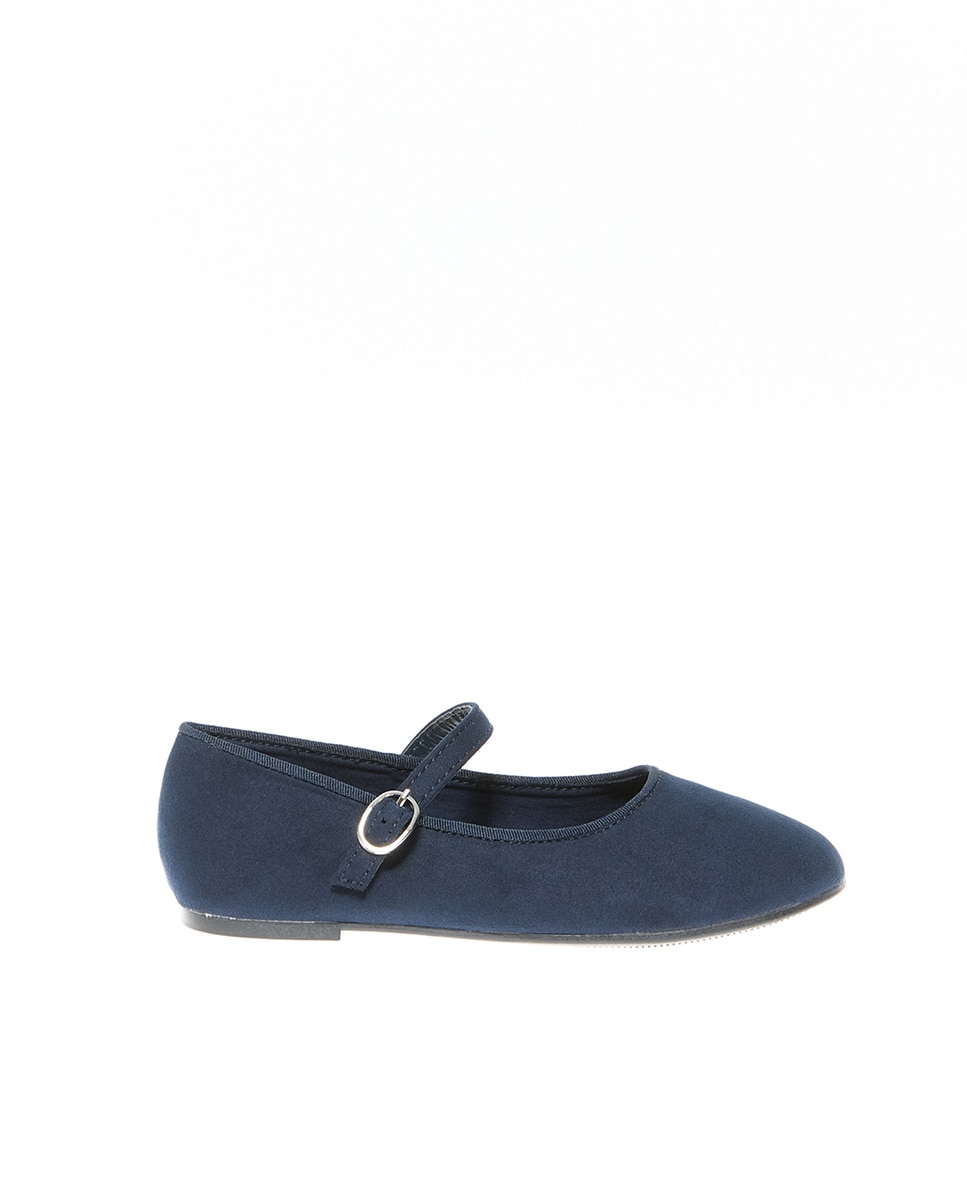 Imagem 0 de Sapatos de Presilha Básicos