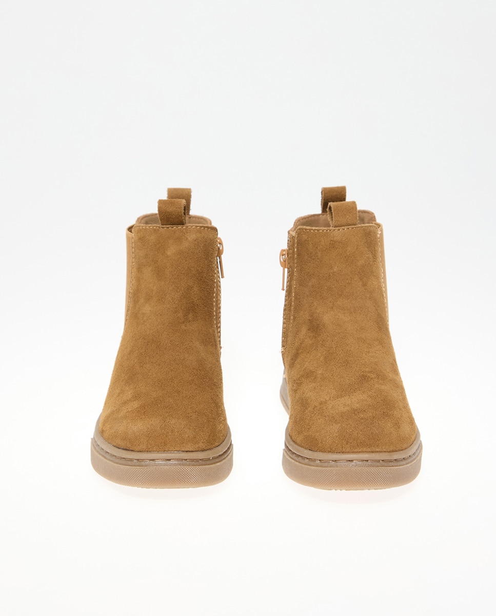 Botins Chelsea em Pele com Sola de Borracha Torrado-3