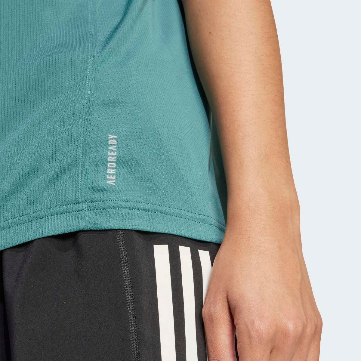 T-shirt de mulher Run It adidas Verde-4