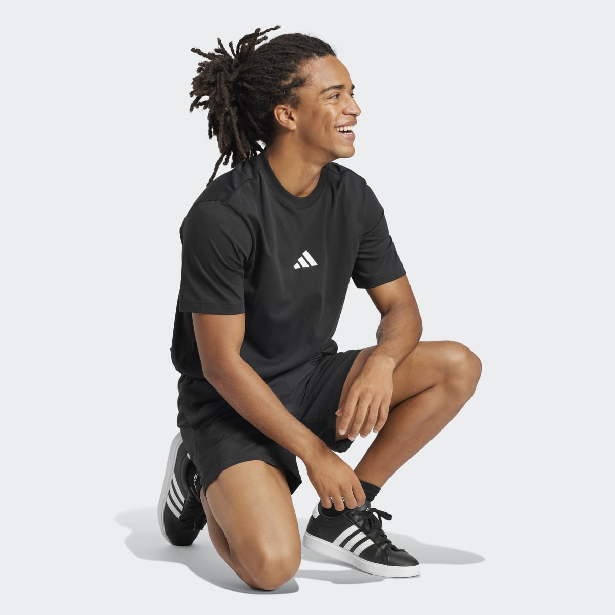 T-shirt de Homem Essentials Small Logo Single Jersey Preto-4
