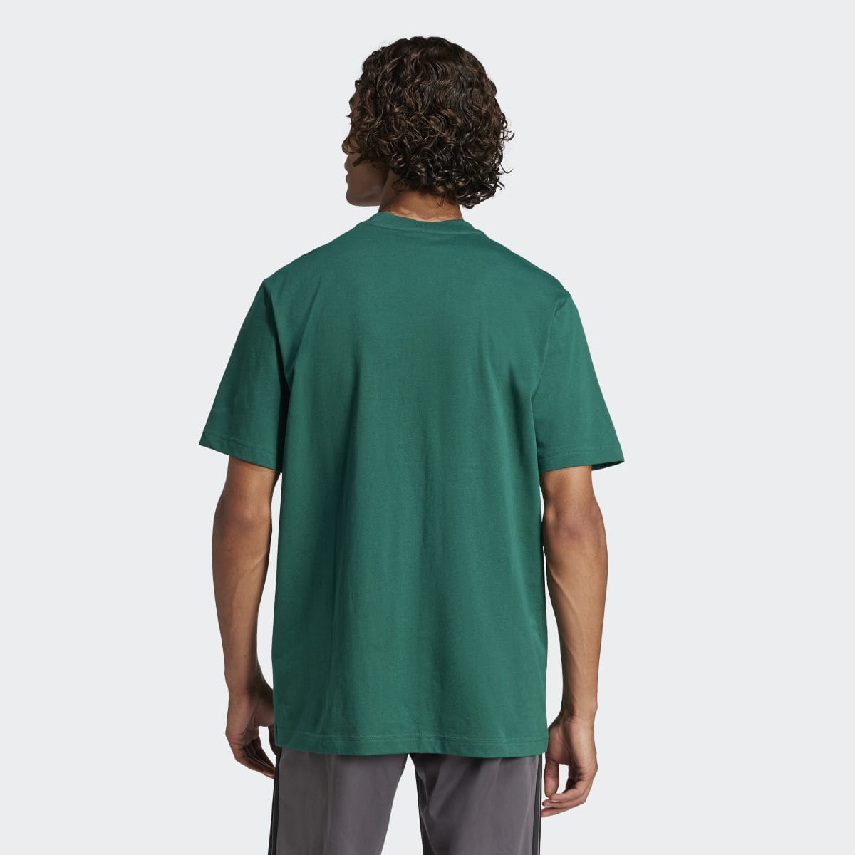 T-shirt de Homem Essentials Small Logo Single Jersey Verde-2
