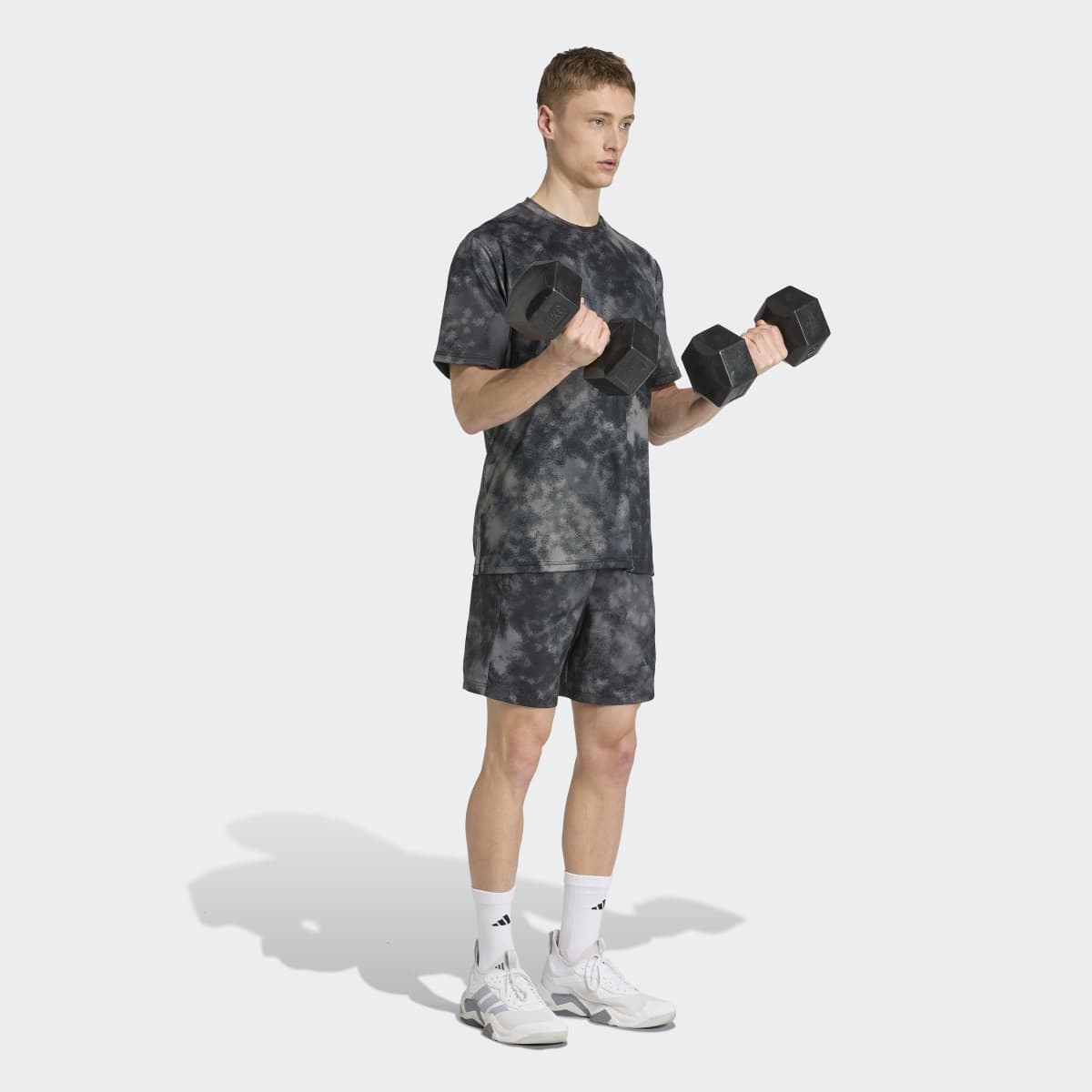 T-shirt de Homem Train Essentials Seasonal Preto-3