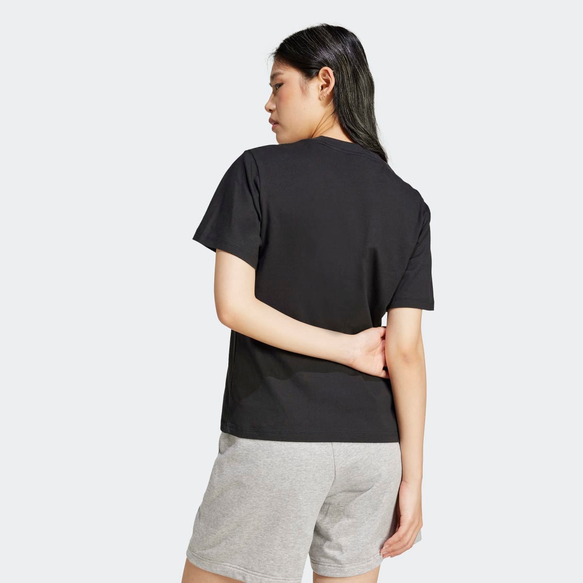 T-shirt de Mulher Essentials Small Logo Cotton Preto-2