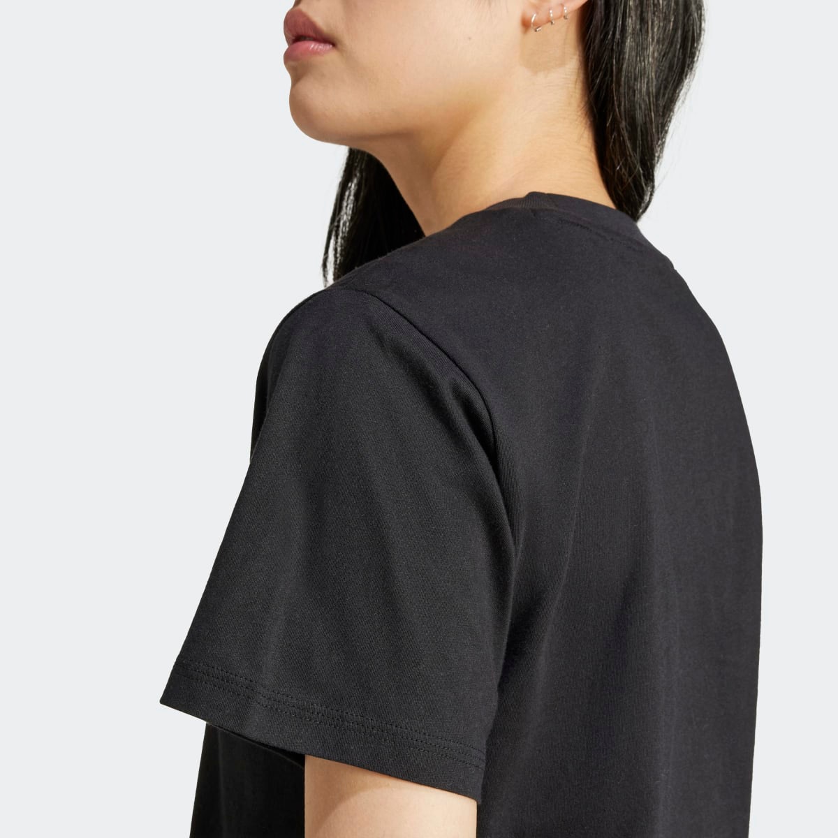 T-shirt de Mulher Essentials Small Logo Cotton Preto-5