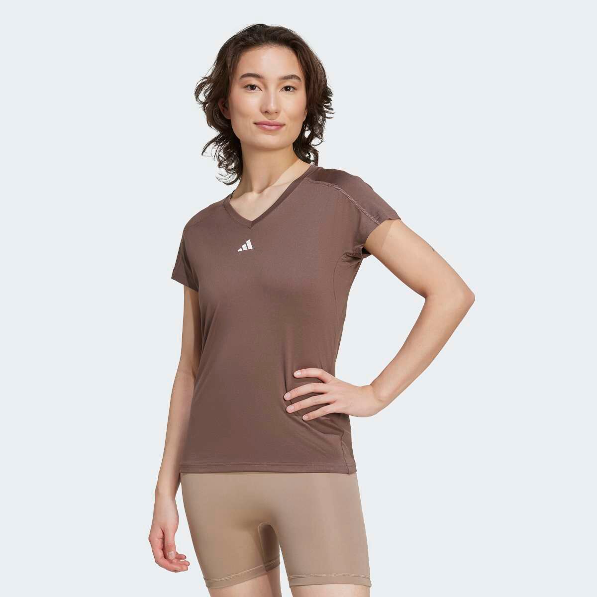 T-shirt de Mulher Aeroready Train Essentials Minimal Branding V-Neck Castanho-1