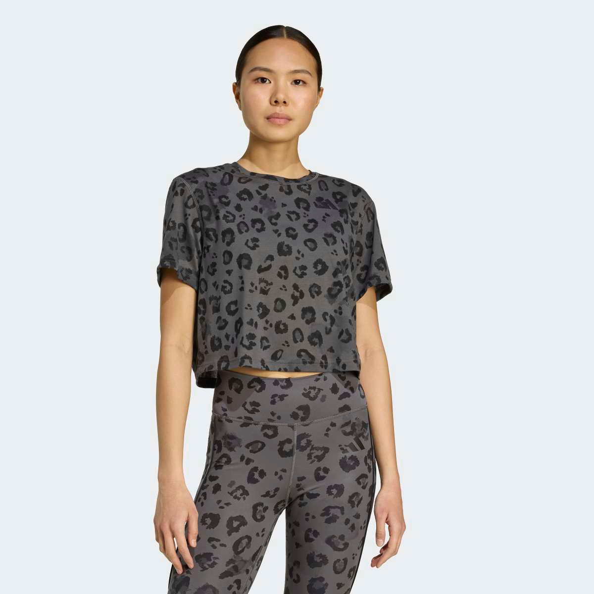 T-shirt de mulher Essentials adidas Cinzento-1