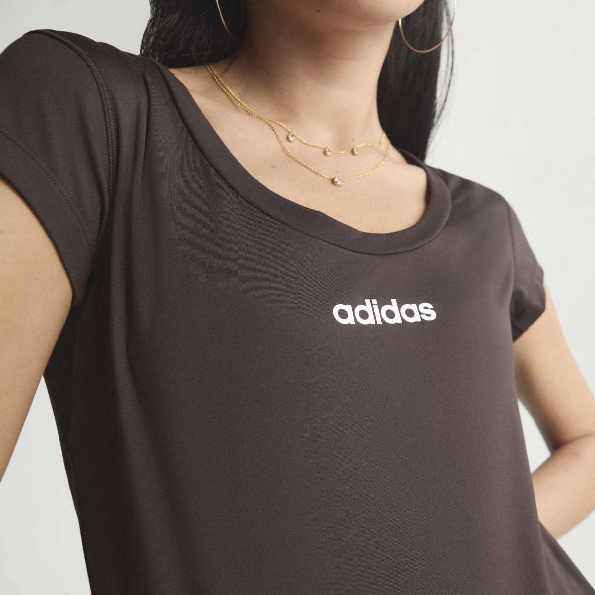 T-shirt de Mulher Workout Essentials Plus Castanho-5