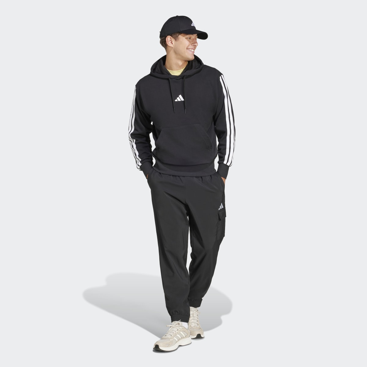 Sweatshirt de Homem com Capuz Essentials French Terry 3 Faixas Preto-5