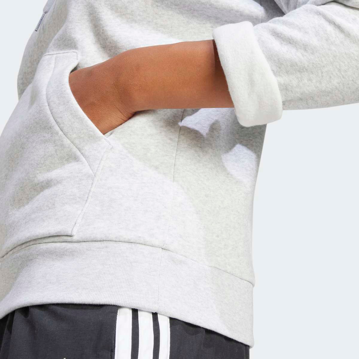 Sweatshirt de Mulher Essentials Small Logo Feel Cozy Cinzento-5