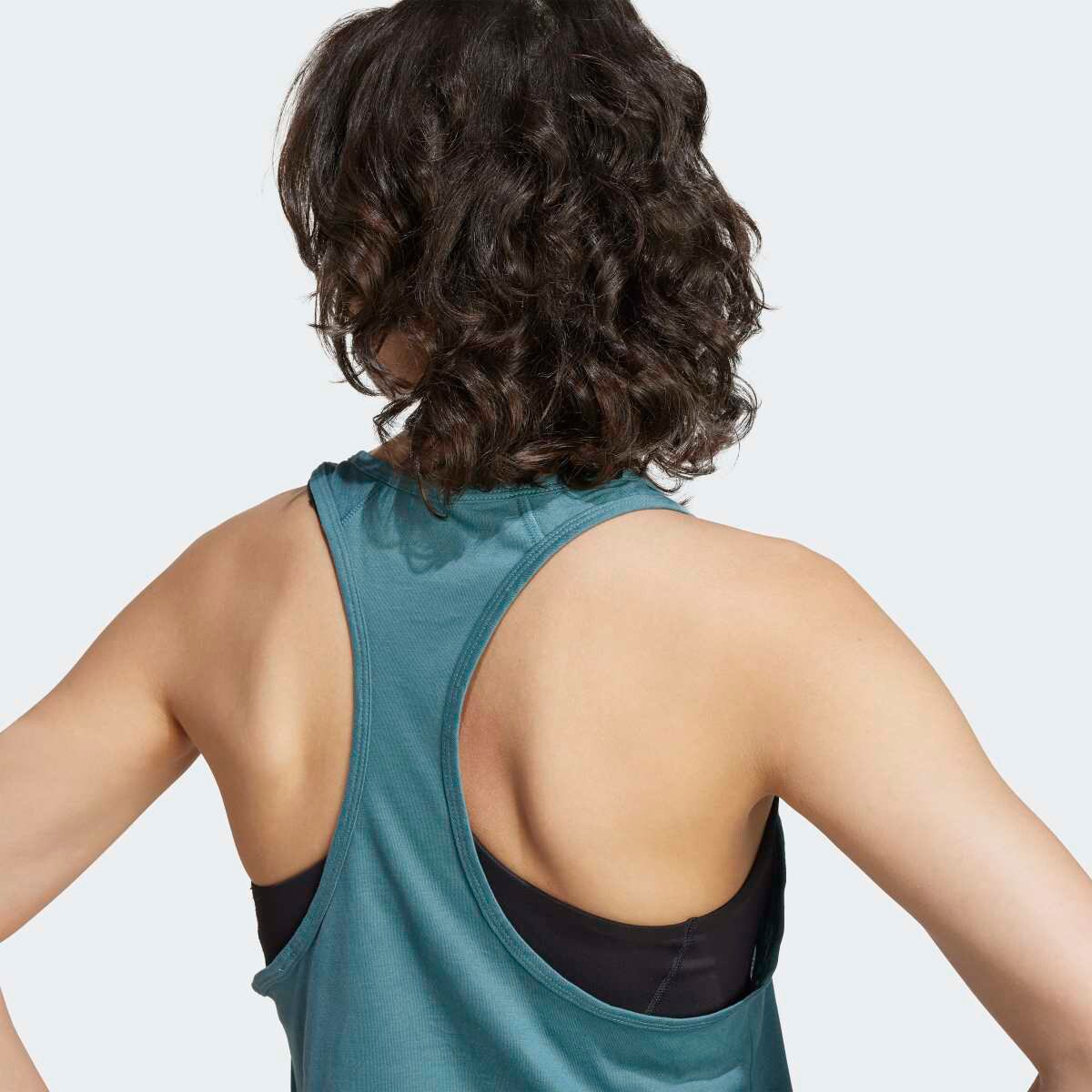 T-shirt de Mulher Train Essentials Minimal Branding Racerback Verde-3