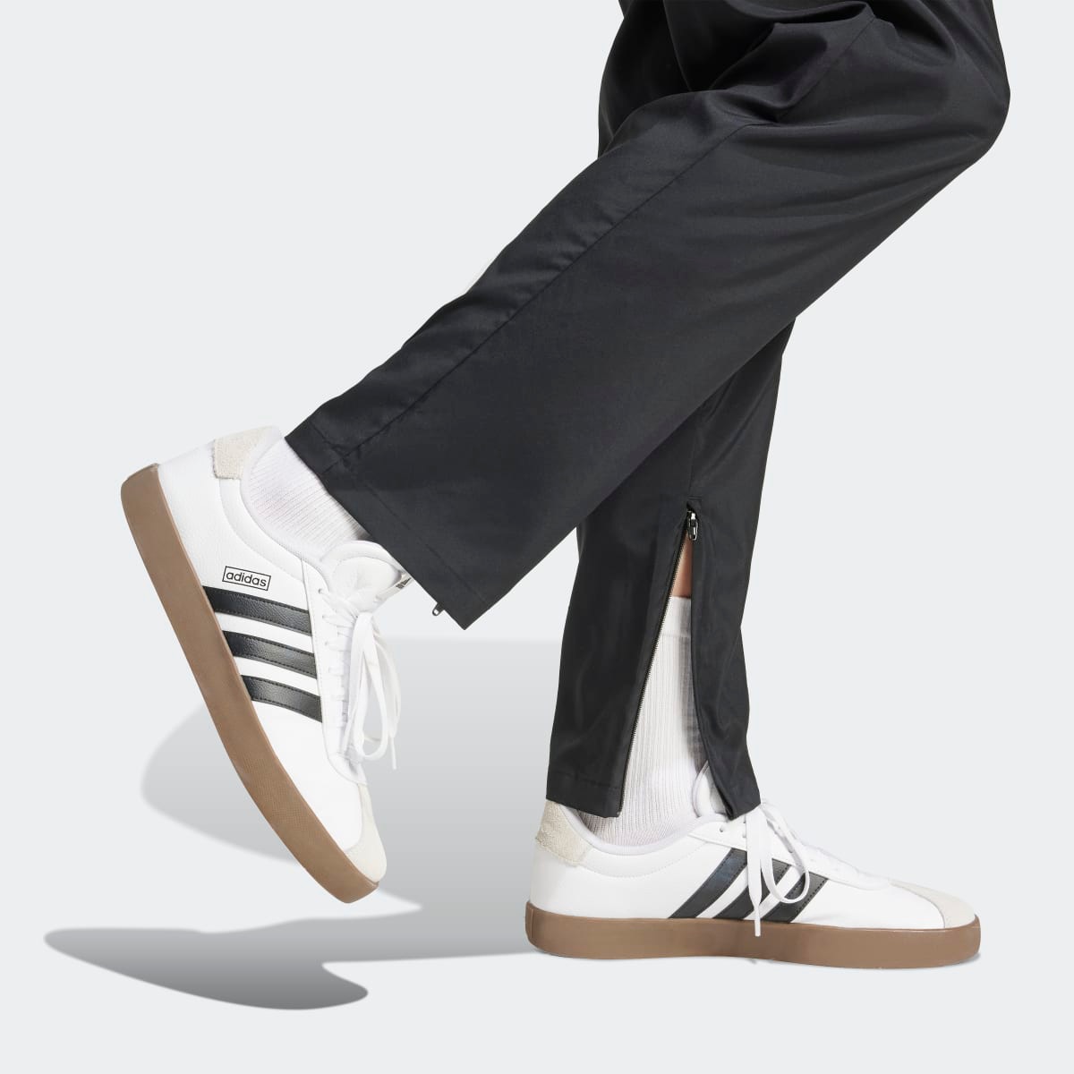 Calças de Homem Essentials Small Logo Open-Hem Stanford Preto-4