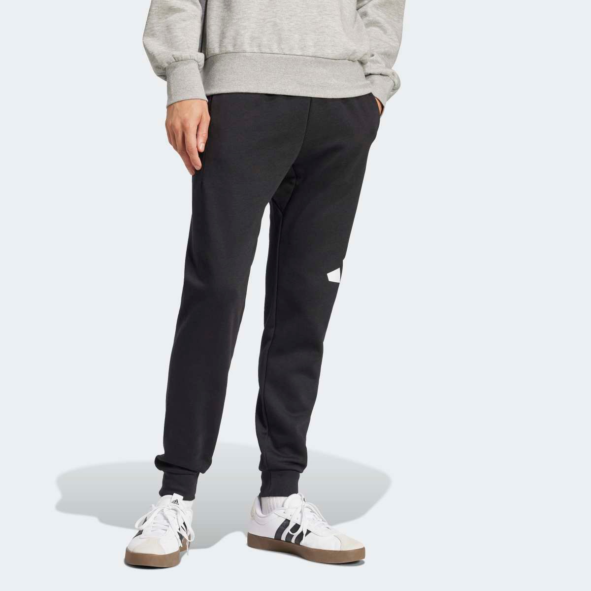 Calças de Homem Essentials Big Logo Cuffed Fleece Preto-3