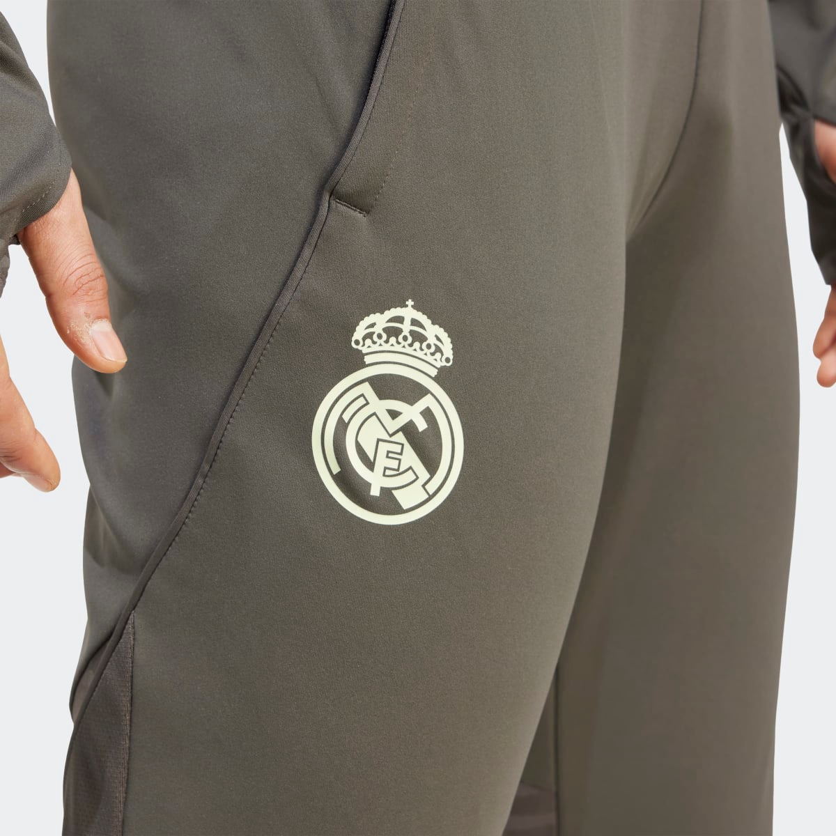 Calças de Treino de Homem Real Madrid CF 2025-2026 Tiro 25 Competition Cinzento-4