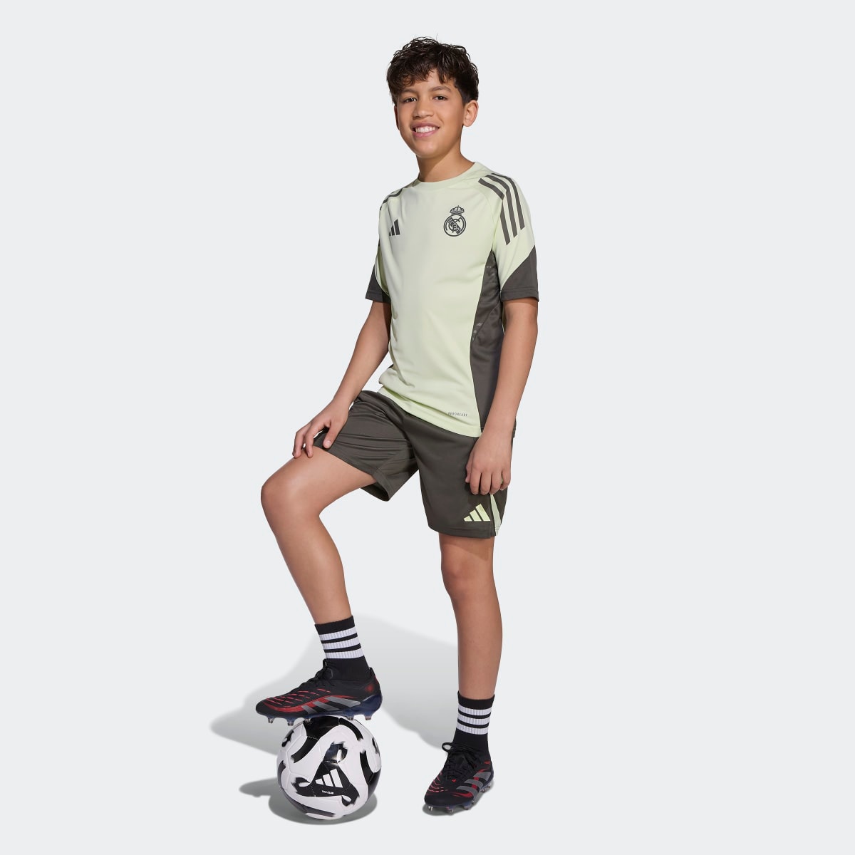 Calções de Treino de Criança Real Madrid CF 2025-2026 Tiro 25 Competition Cinzento-5
