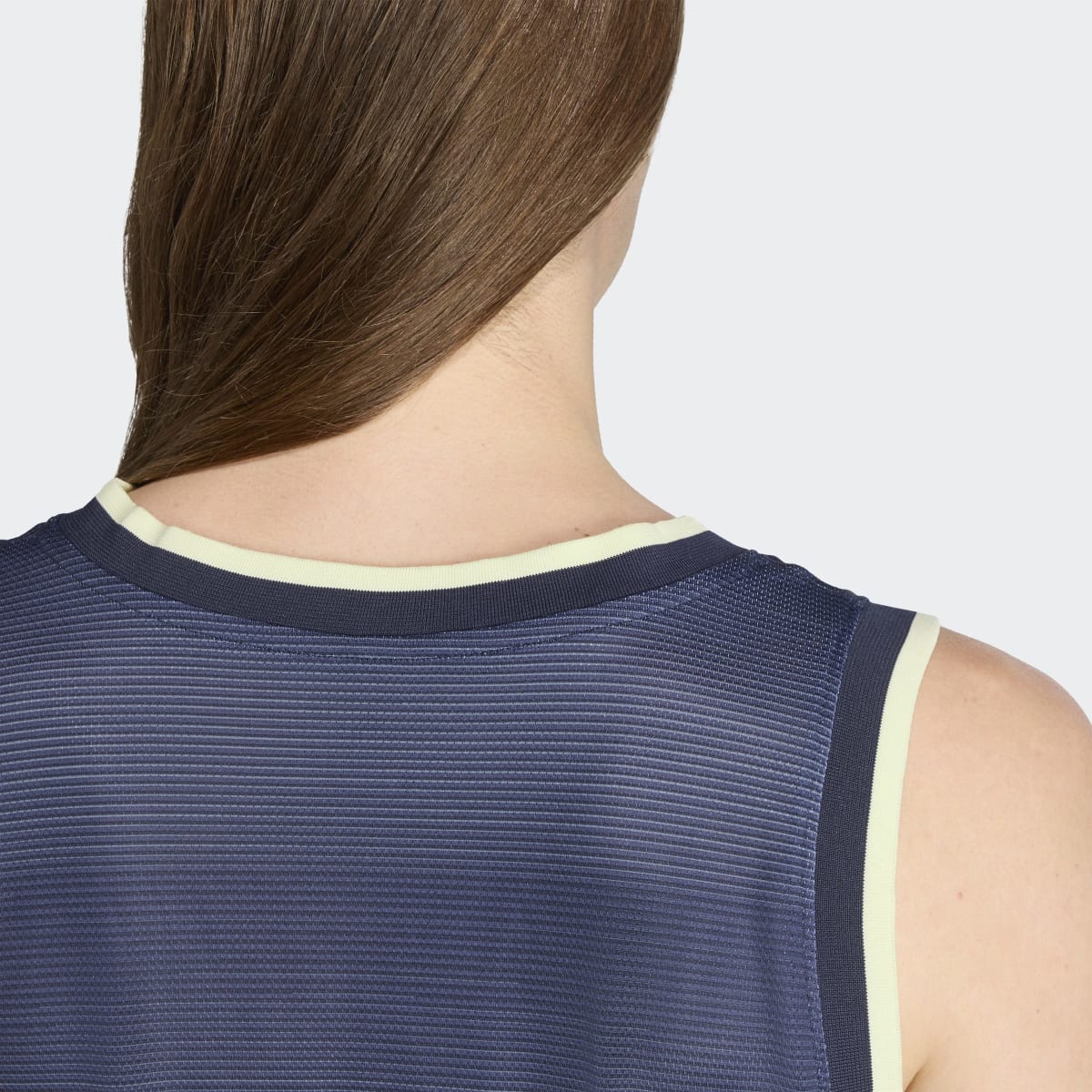 T-shirt de Homem 2.º Equipamento Real Madrid Basquetebol 2025-2026 Azul-acinzentado-3