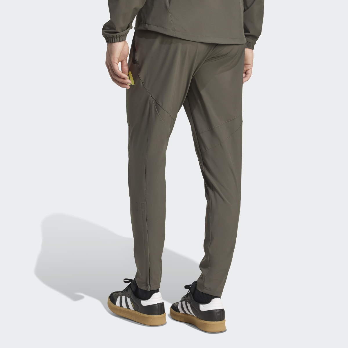 Calças de Homem Real Madrid CF 2025-2026 Tiro Competition Vis Tech Travel Cinzento-2