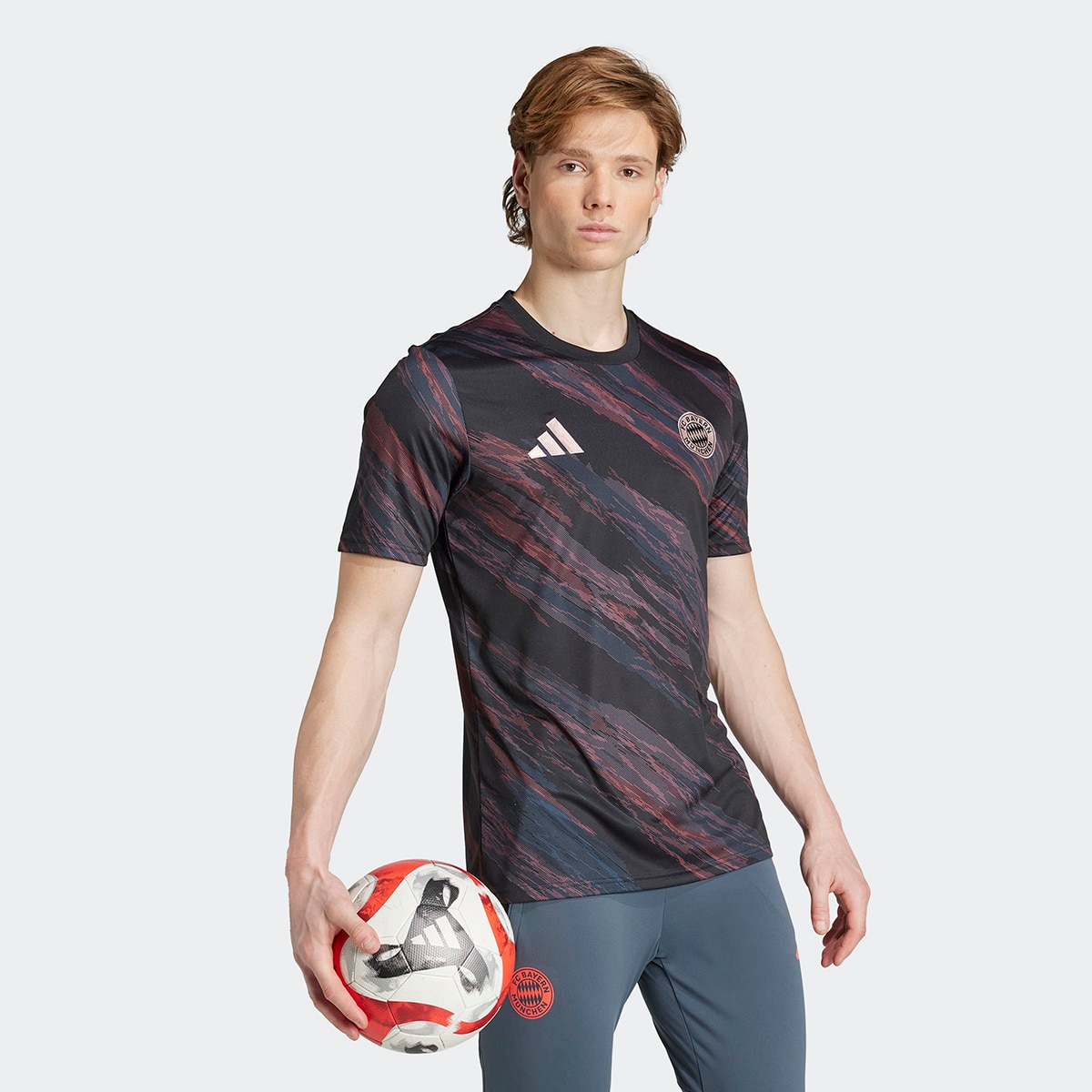 T-shirt de Homem FC Bayern Munich 2025-2026 Aquecimento Preto-3