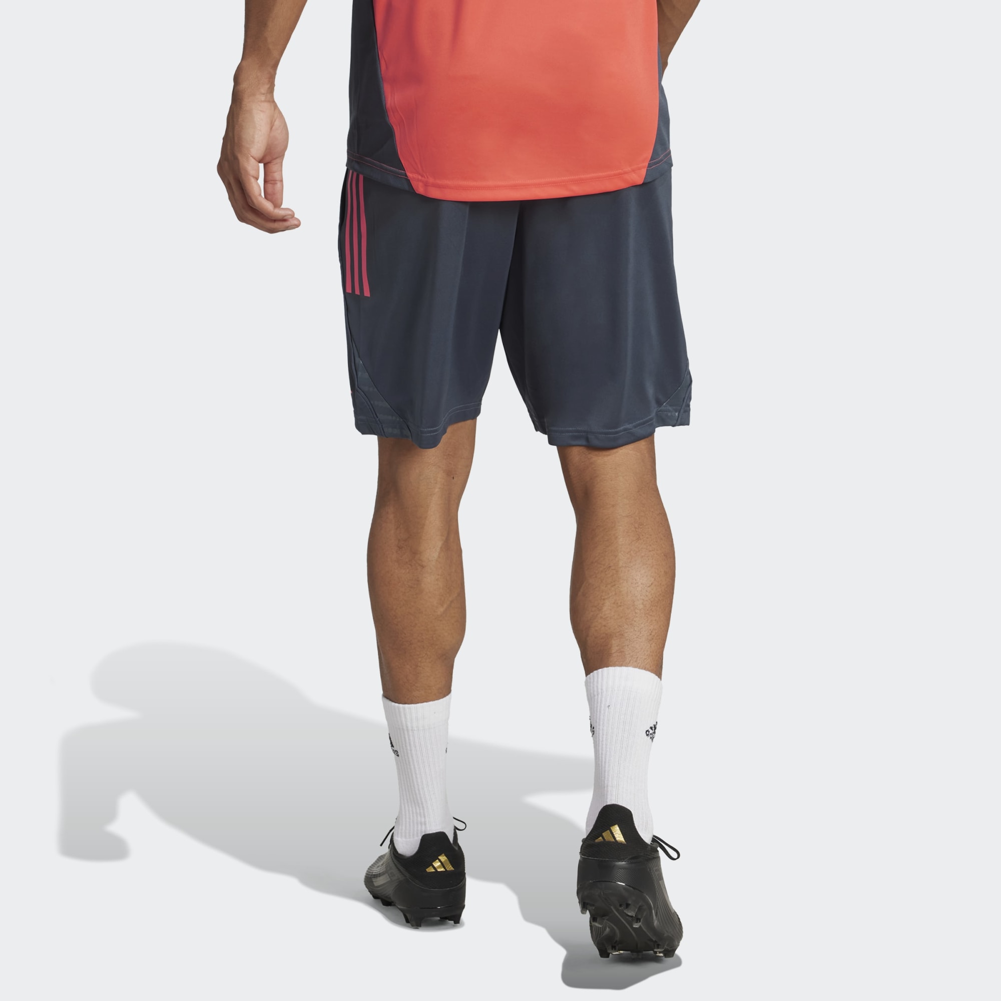 Calções de Homem FC Bayern Munich 2025-2026 Tiro 25 Competition Cinzento-2