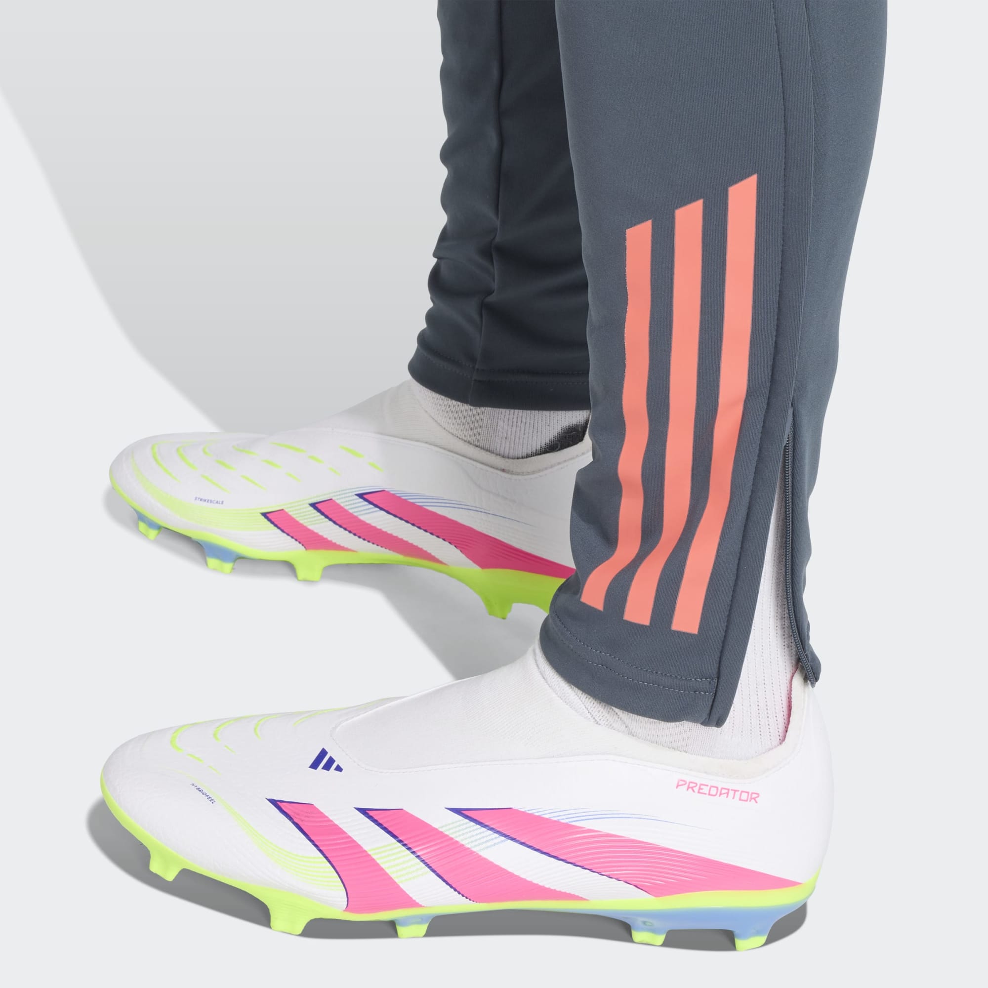 Calças de Homem FC Bayern Munich 2025-2026 Tiro 25 Competition Cinzento-5