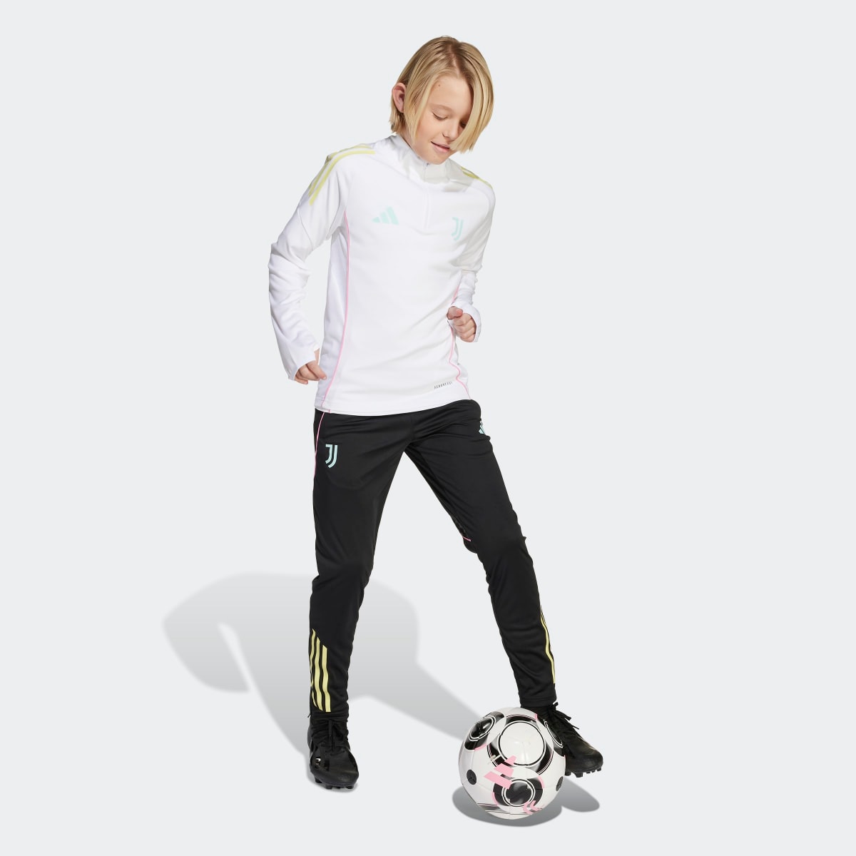 Calças de Criança Juventus FC 2025-2026 Tiro 25 Competition Preto-5