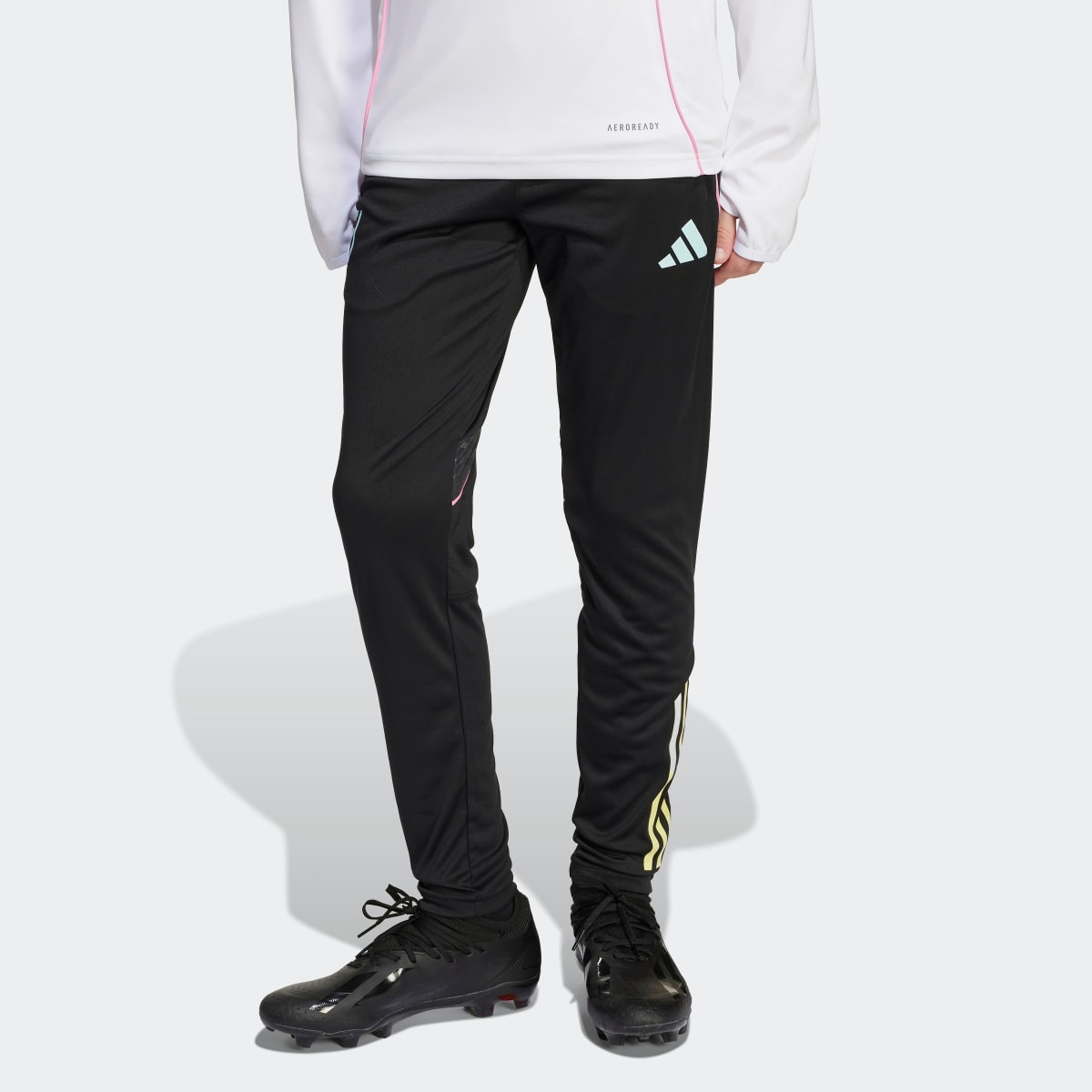 Calças de Criança Juventus FC 2025-2026 Tiro 25 Competition Preto-6