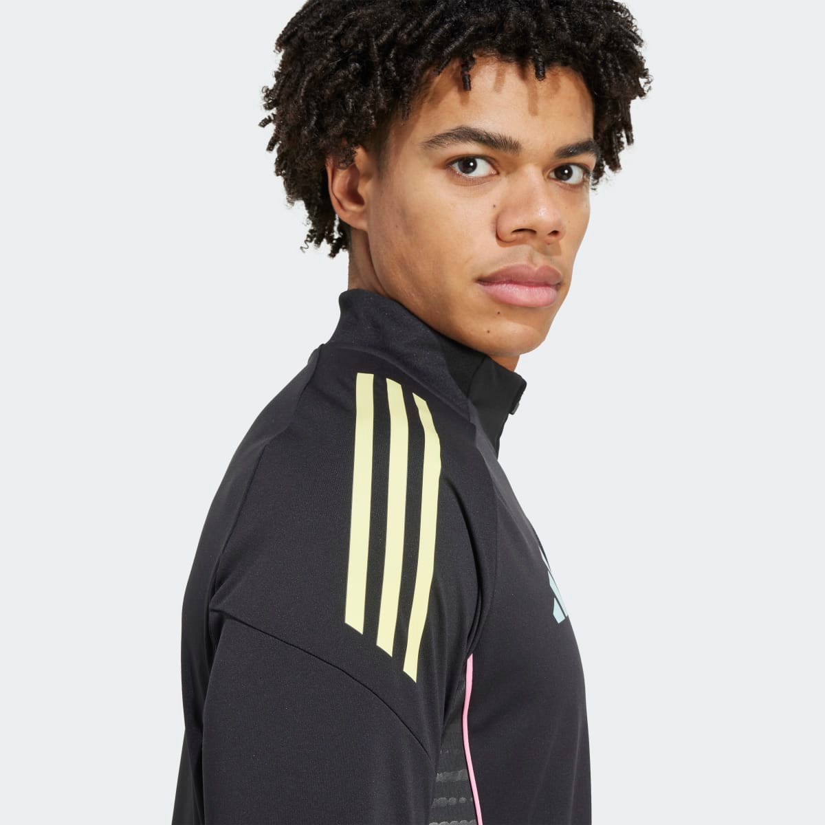 T-shirt de Homem Juventus FC 2025-2026 Tiro 25 Competition Preto-4