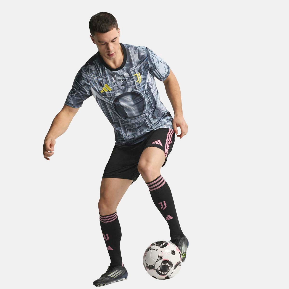 T-shirt de Homem Juventus FC 2025-2026 Pre Match Preto-10