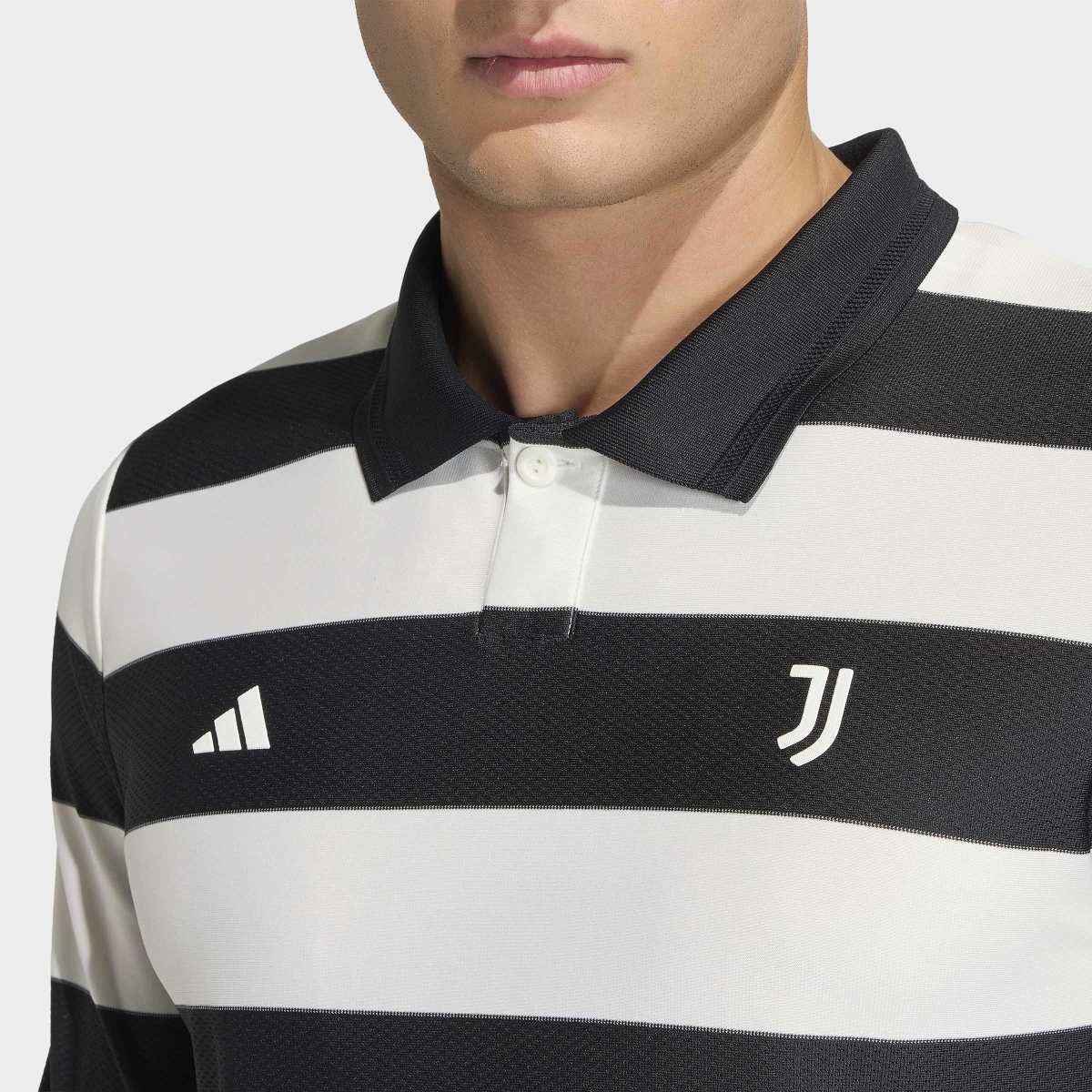 T-shirt de Homem Juventus FC 2025-2026 Sgura Authentic Preto / Branco-4