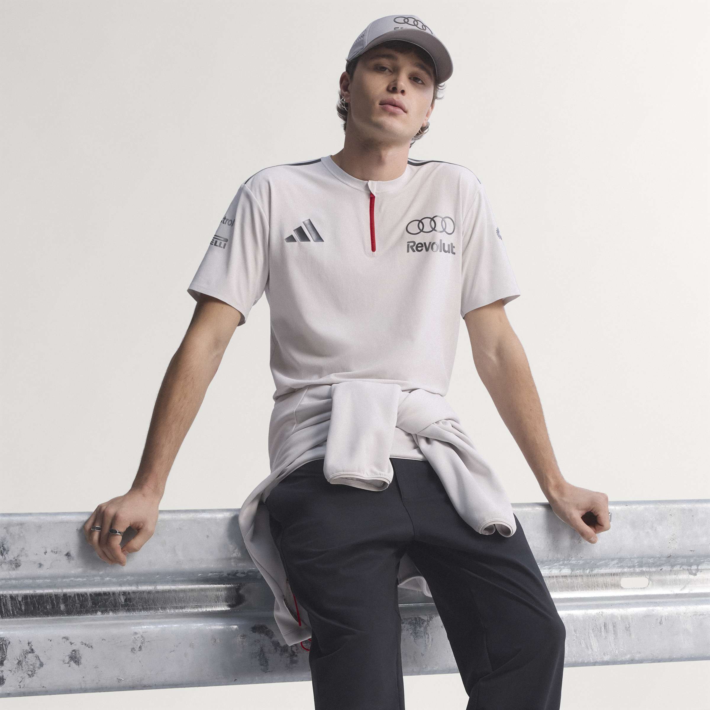 Polo de Homem Audi F1 2026 Areia-8