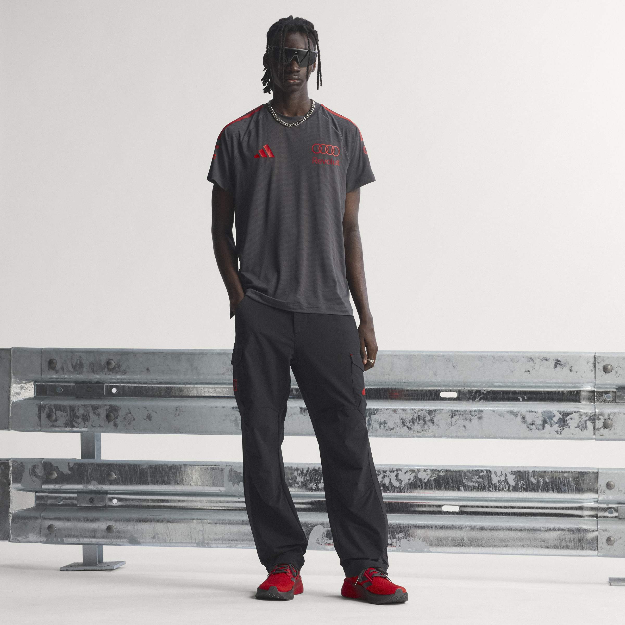 T-shirt de Homem Audi F1 2026 Preto / Vermelho-11