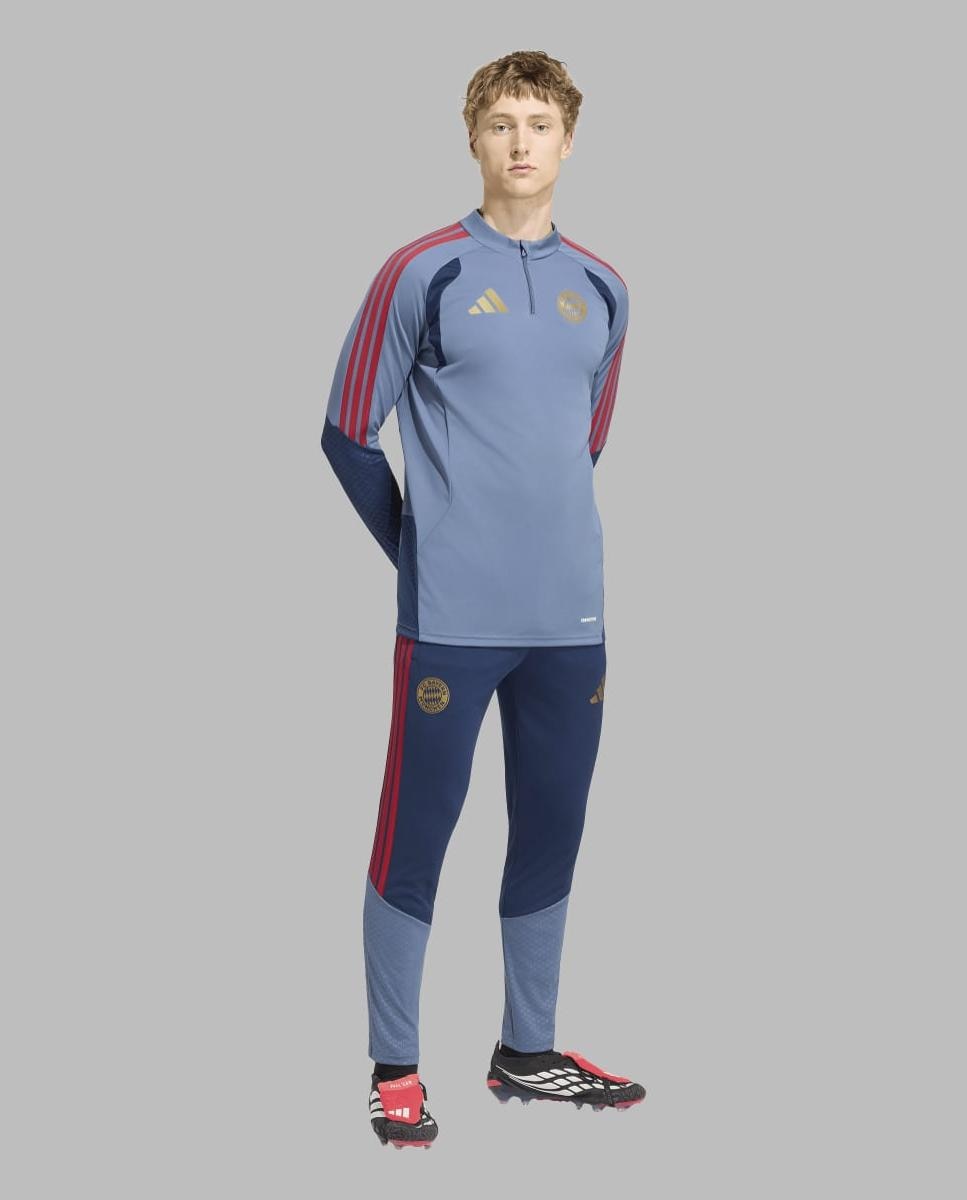 Sweatshirt de Homem FC Bayern Munich 2026-2027 Treino Zip Azul-marinho-3