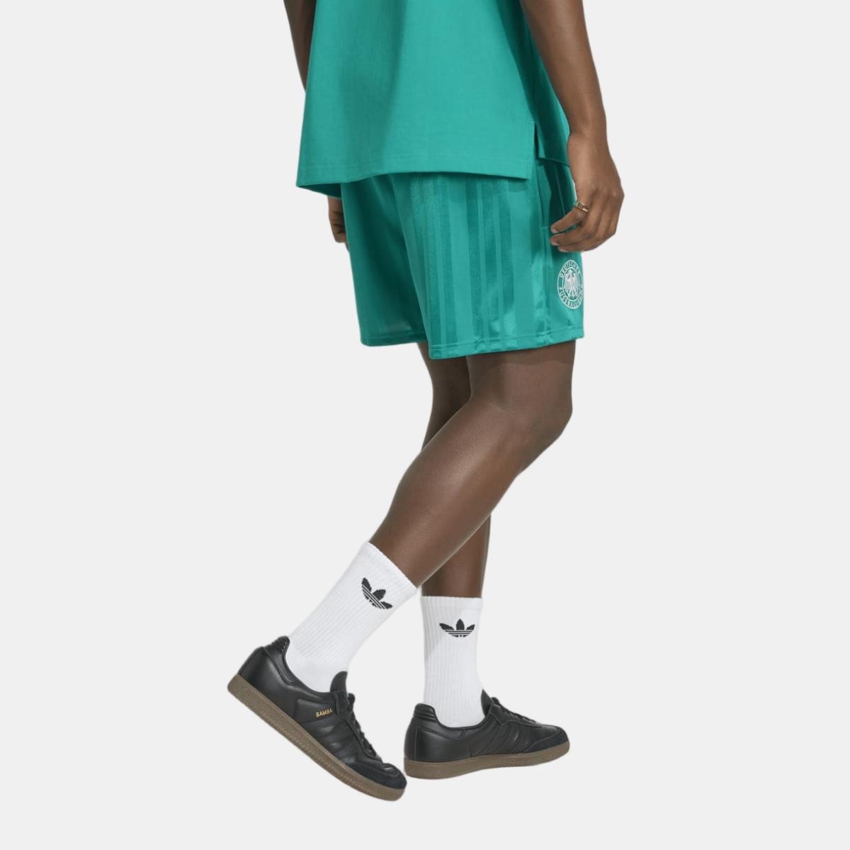 Calções de Homem Alemanha EQT Verde-2