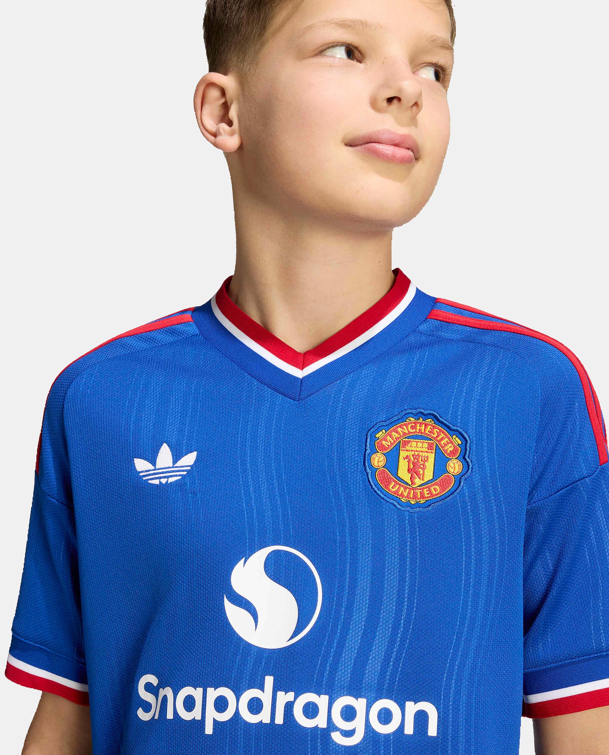 T-Shirt de Criança 2º Equipamento Manchester United Fc 2026-2027 Adidas Azul-9