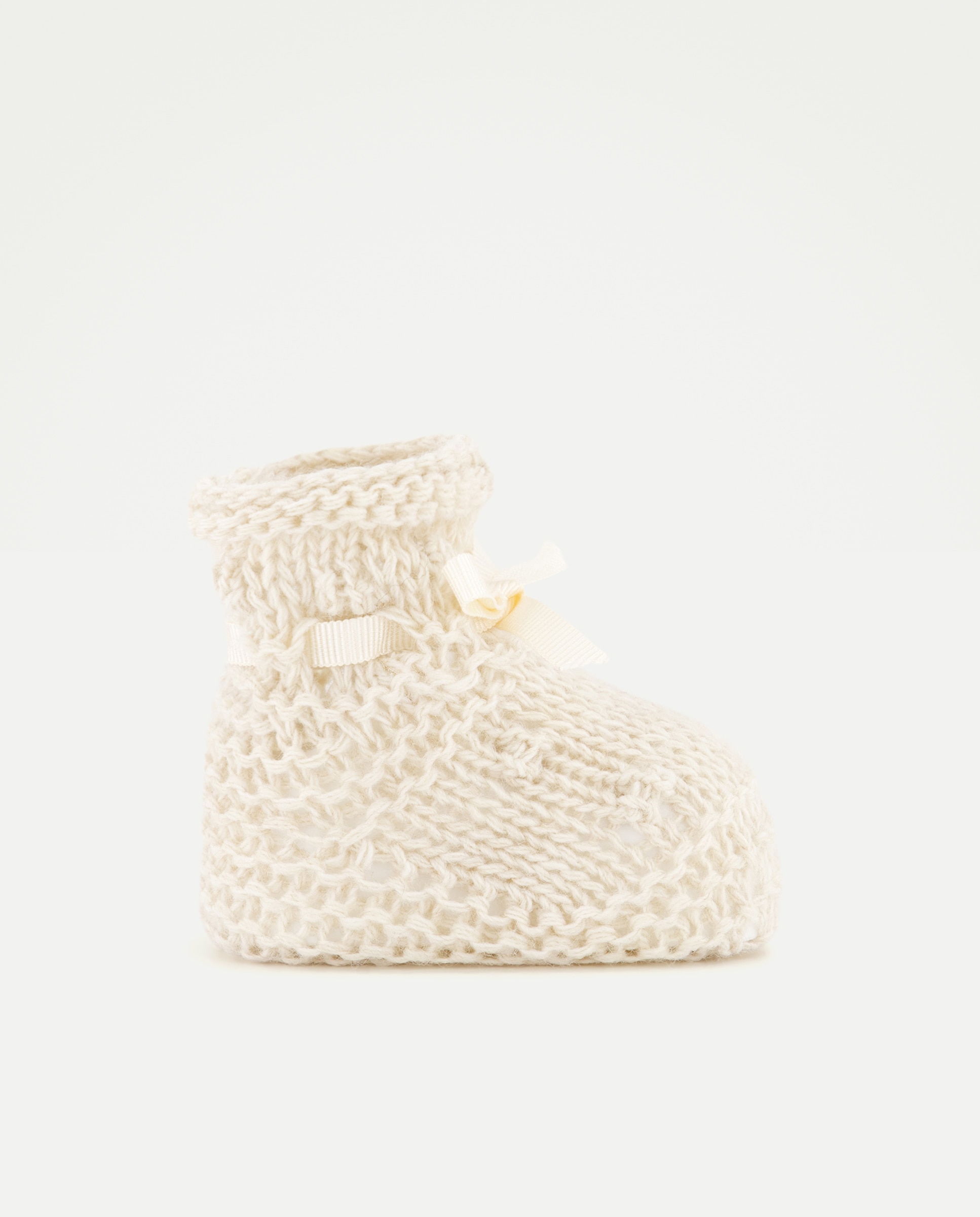 Imagem 0 de Botas de Tricot de Bebé com Laço de Cetim